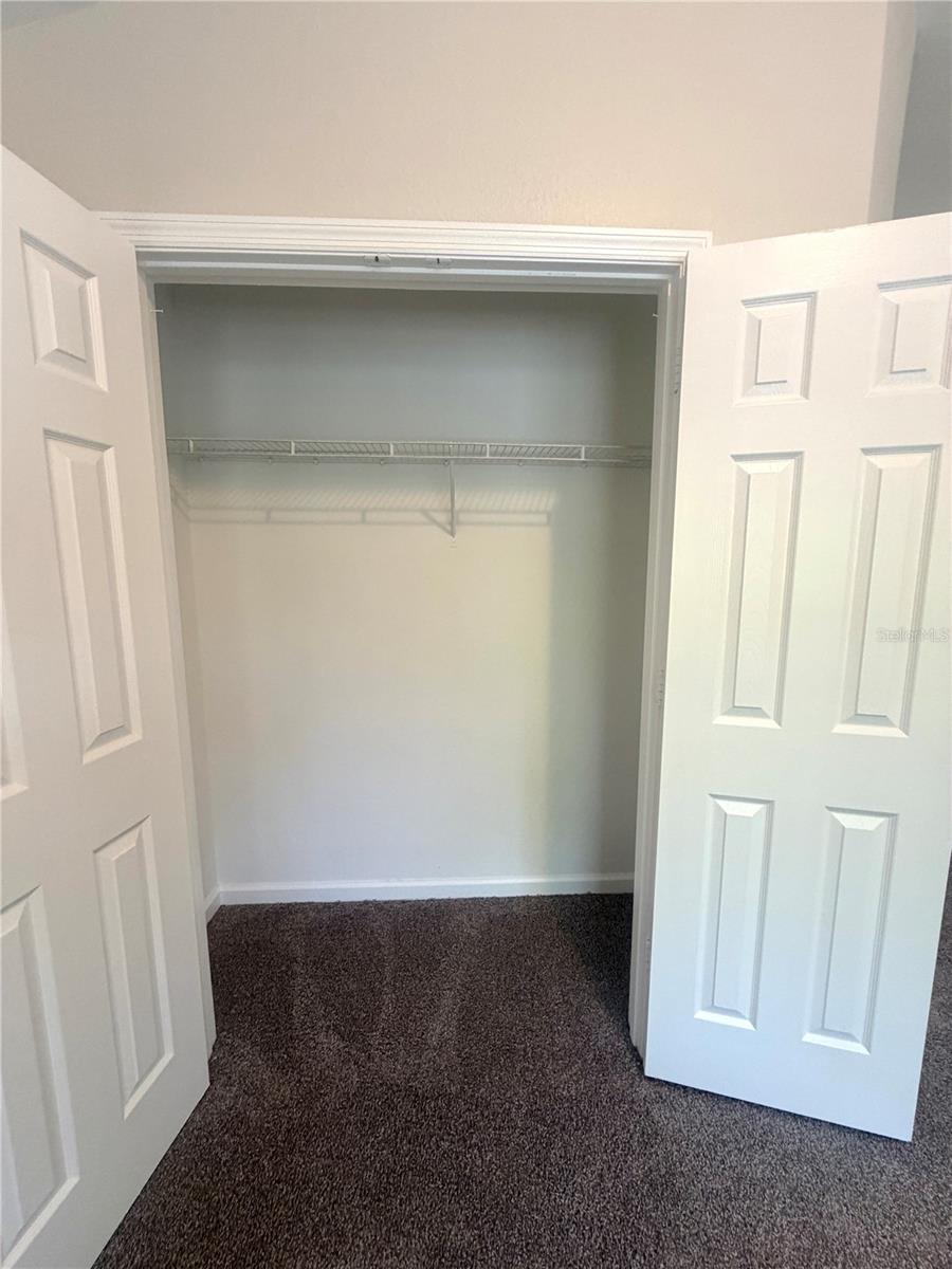 VISTAS/PHILLIPS COMMONS - Residential Lease