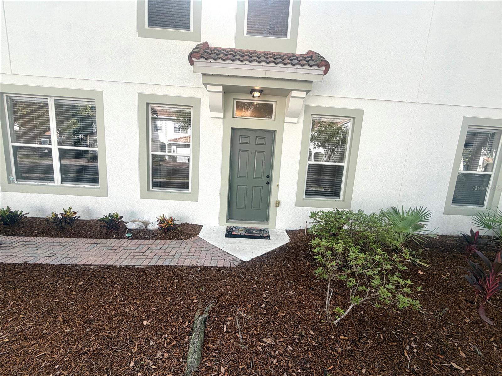 VISTAS/PHILLIPS COMMONS - Residential Lease