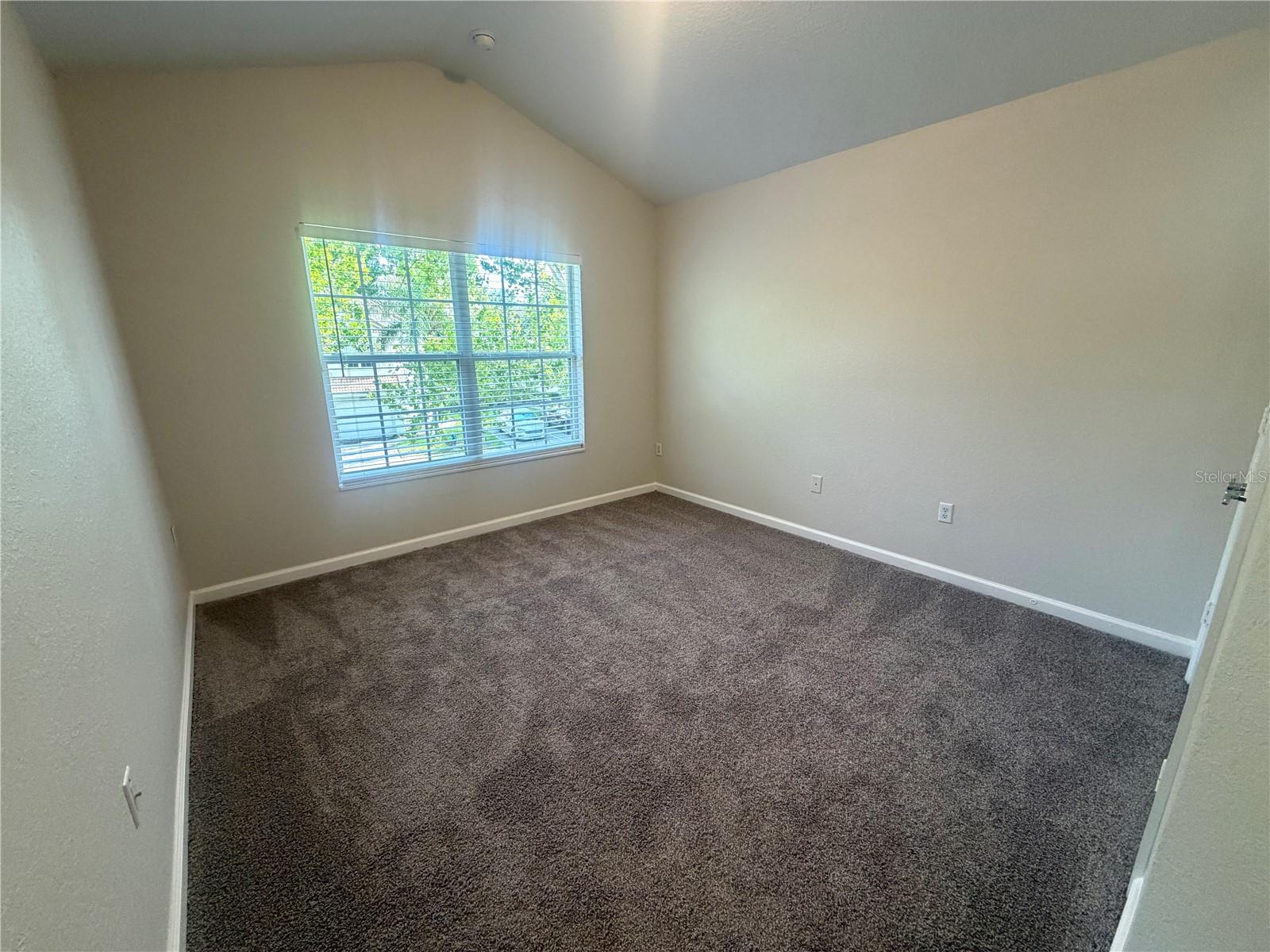 VISTAS/PHILLIPS COMMONS - Residential Lease