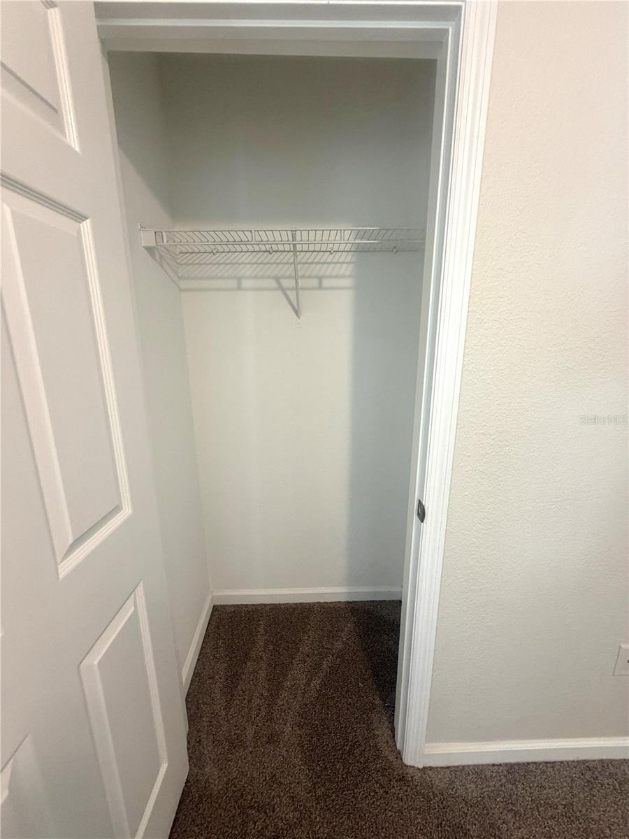 VISTAS/PHILLIPS COMMONS - Residential Lease