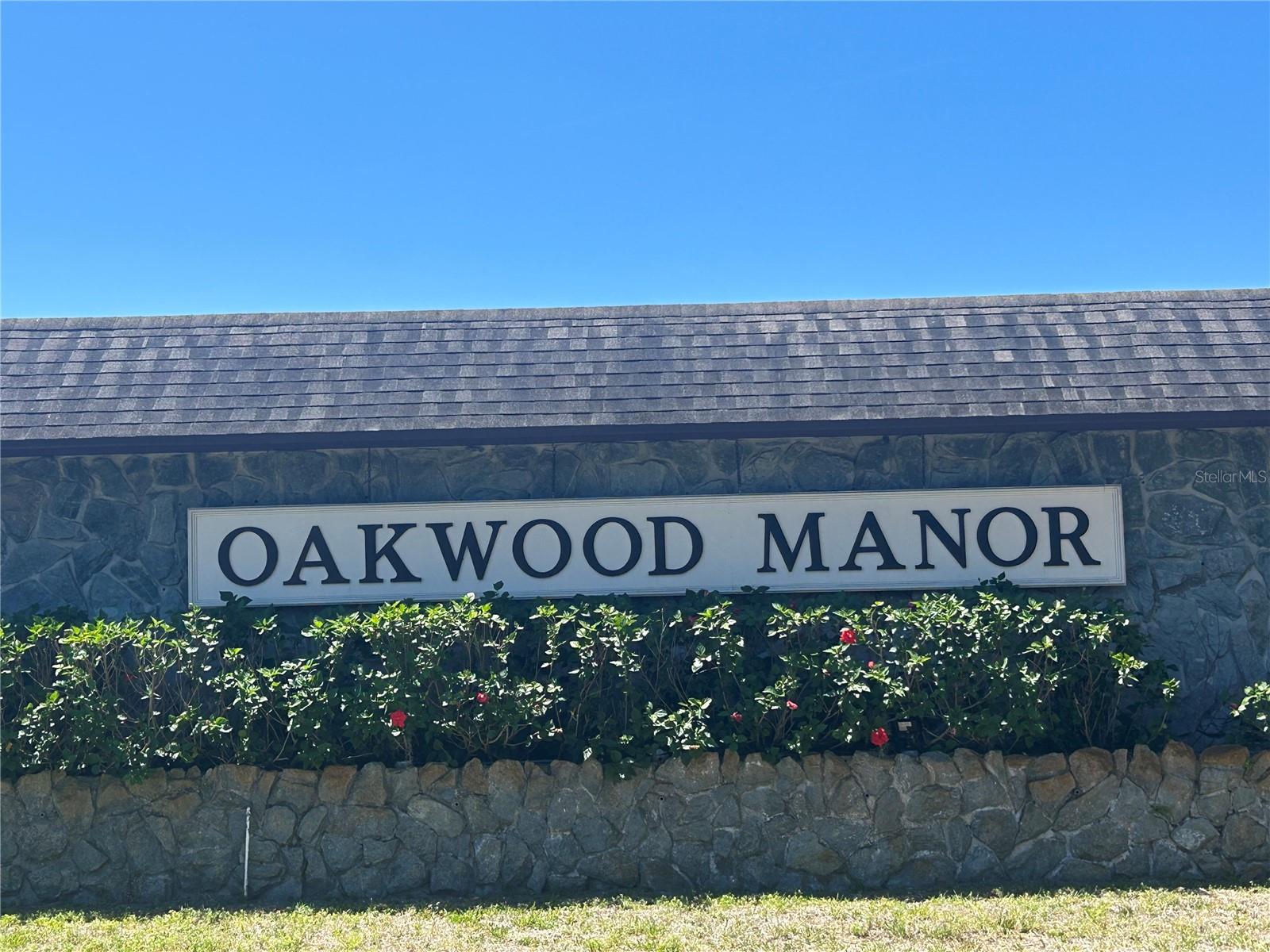 OAKWOOD MANOR - Residential