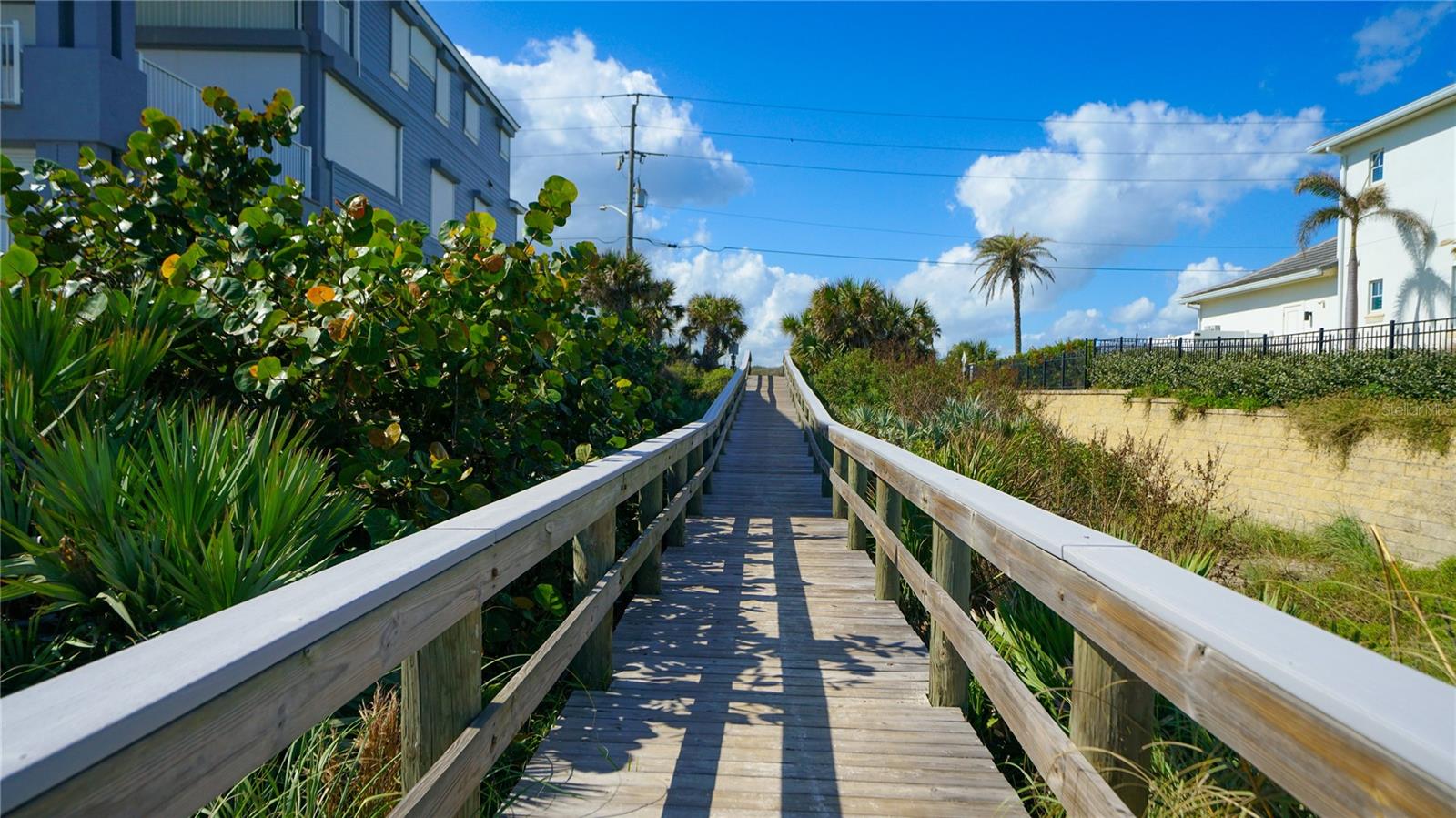 LIGHTHOUSE SHORES - Residential