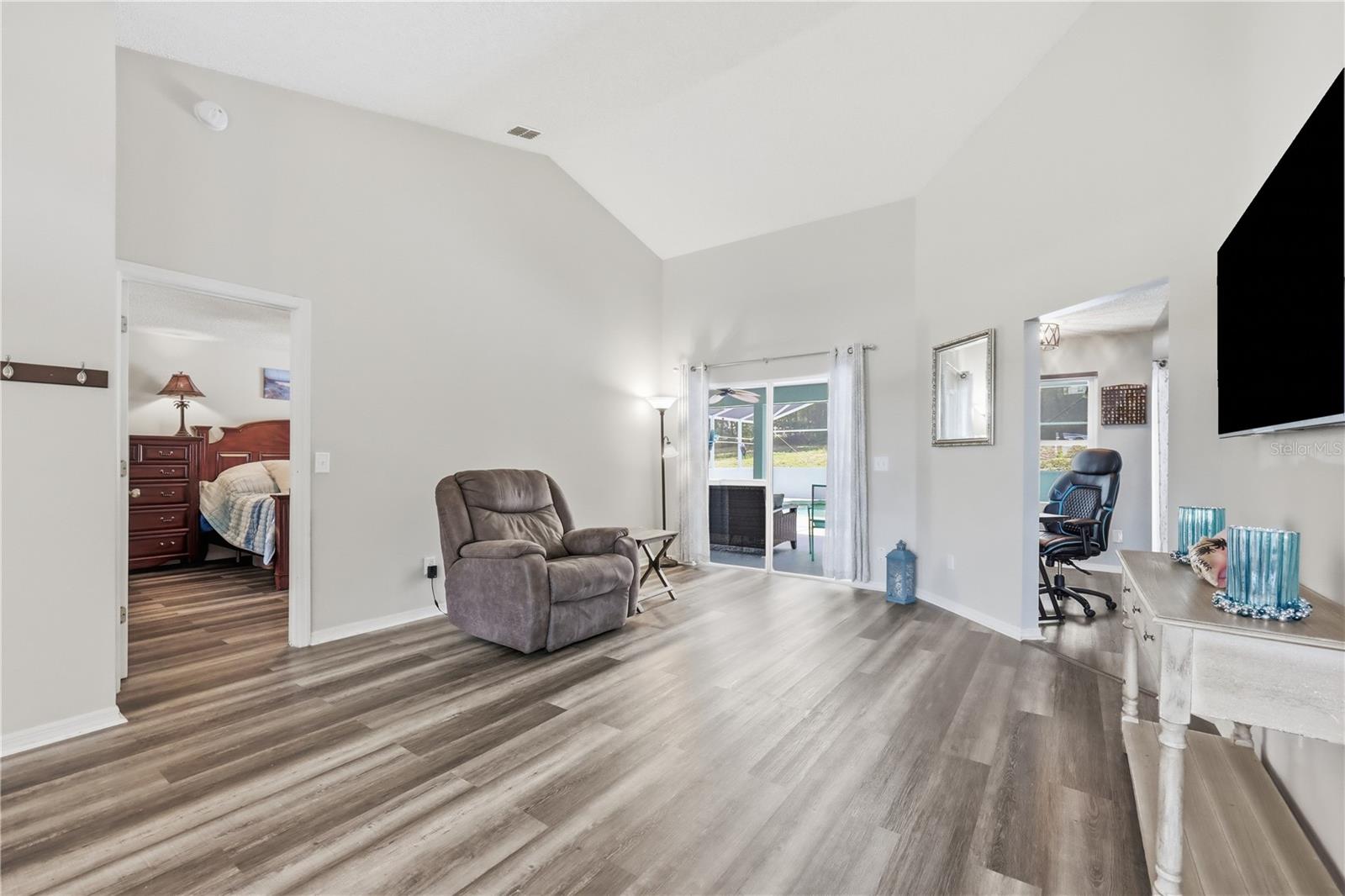 ACREAGE - Residential