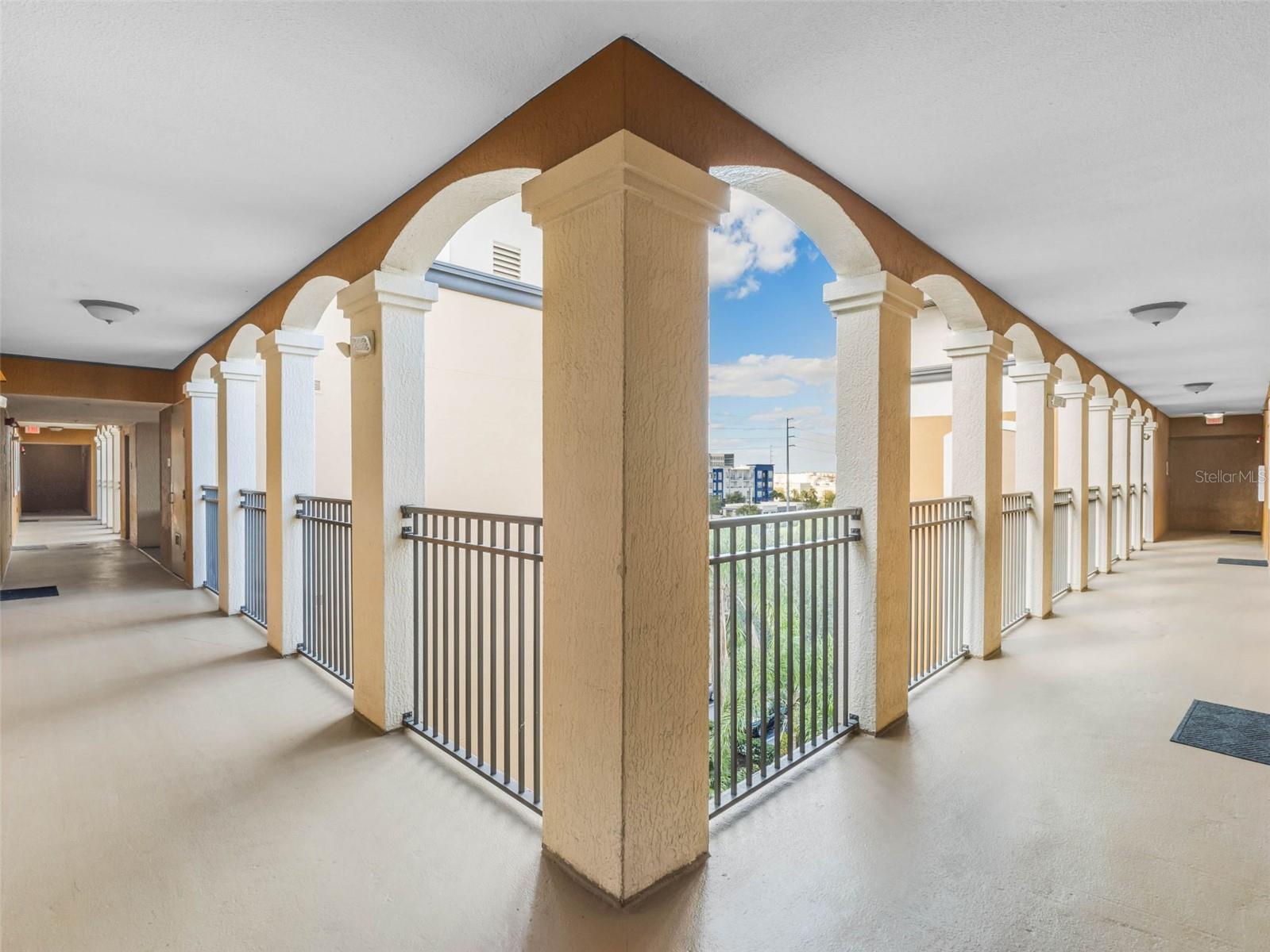 FLORIDAYS RESORT - Residential