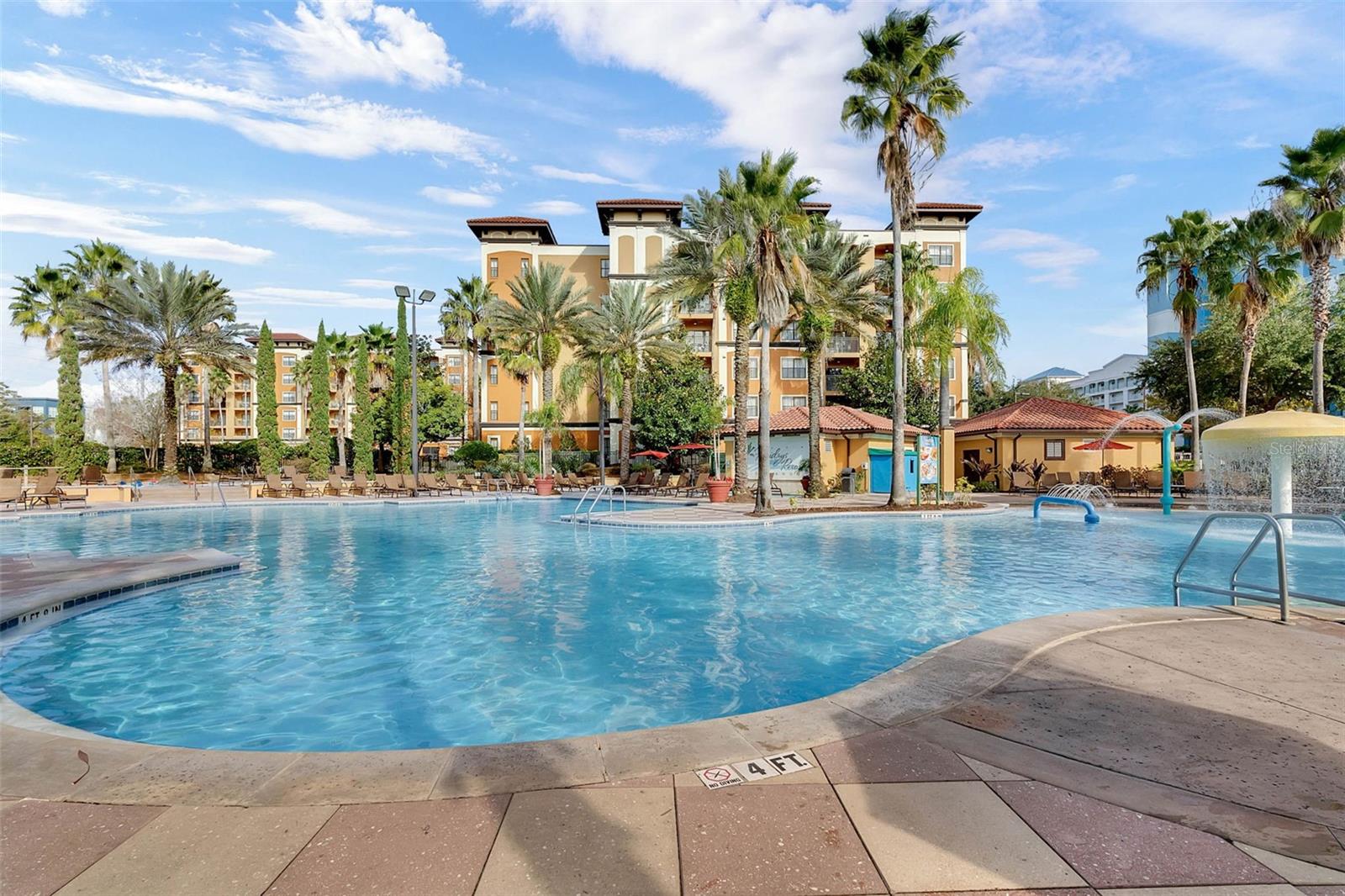 FLORIDAYS RESORT - Residential