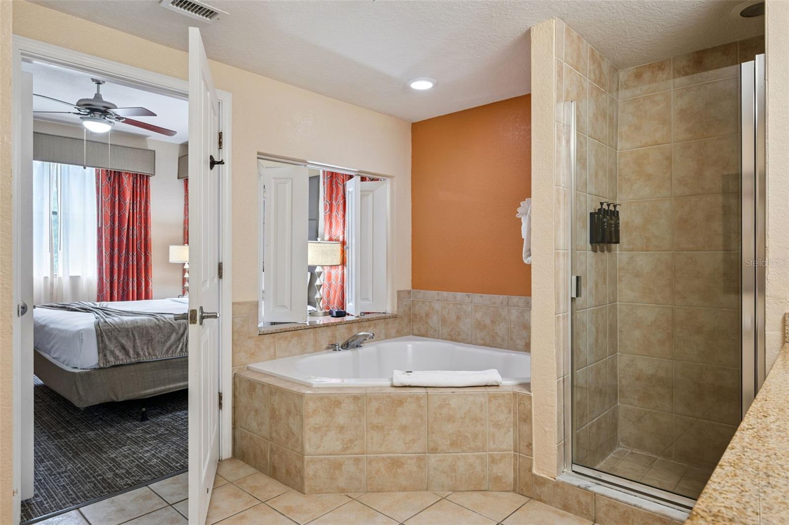 FLORIDAYS RESORT - Residential