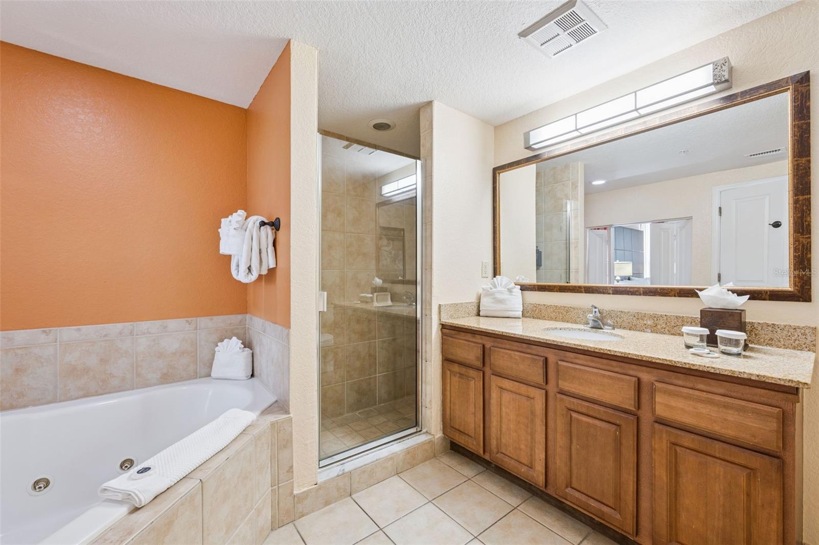 FLORIDAYS RESORT - Residential