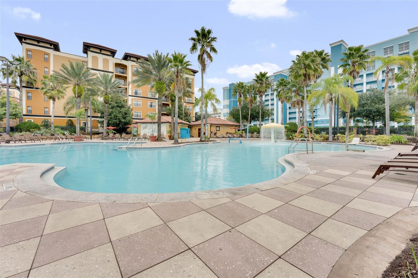 FLORIDAYS RESORT - Residential