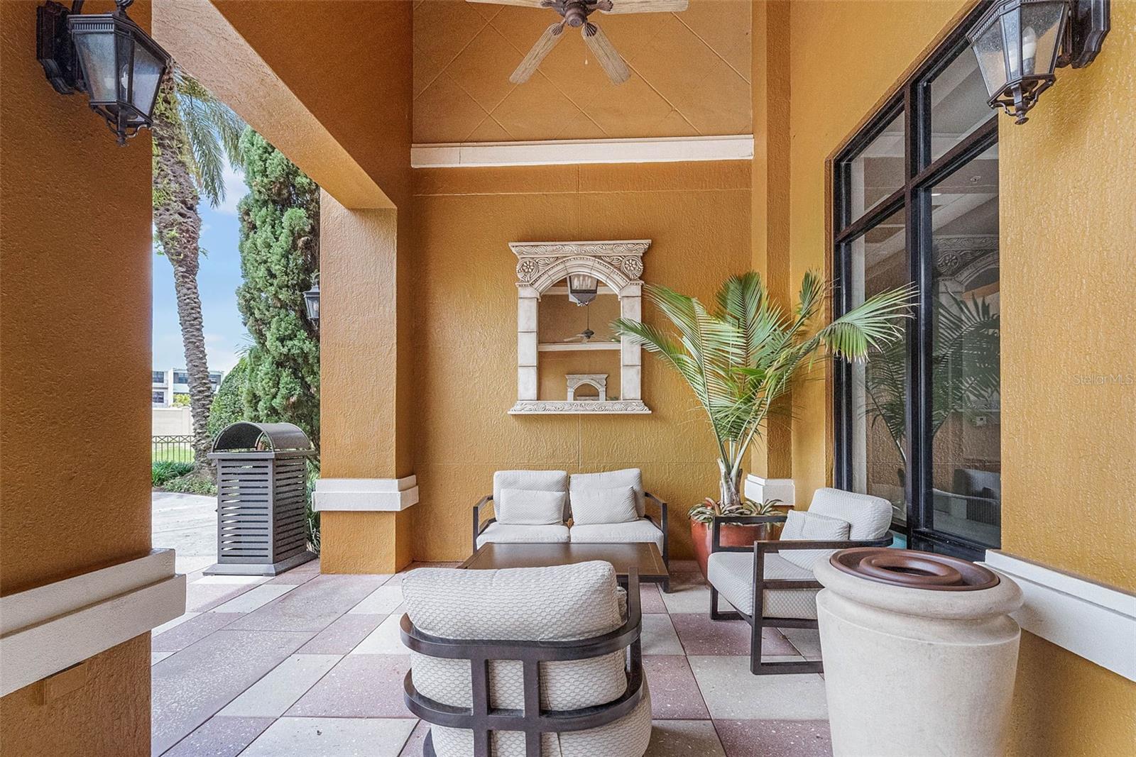 FLORIDAYS RESORT - Residential