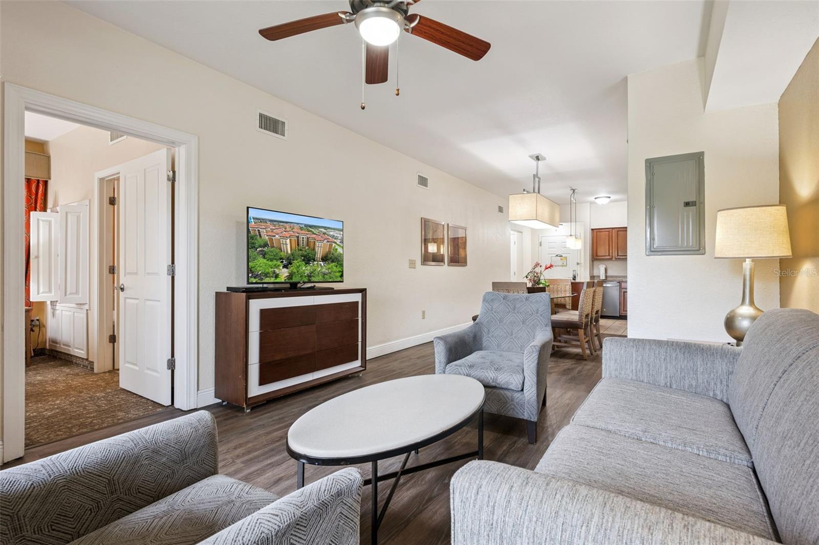 FLORIDAYS RESORT - Residential