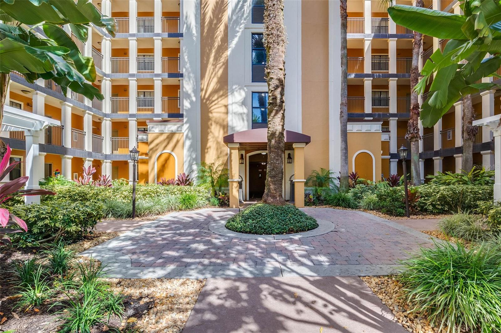 FLORIDAYS RESORT - Residential