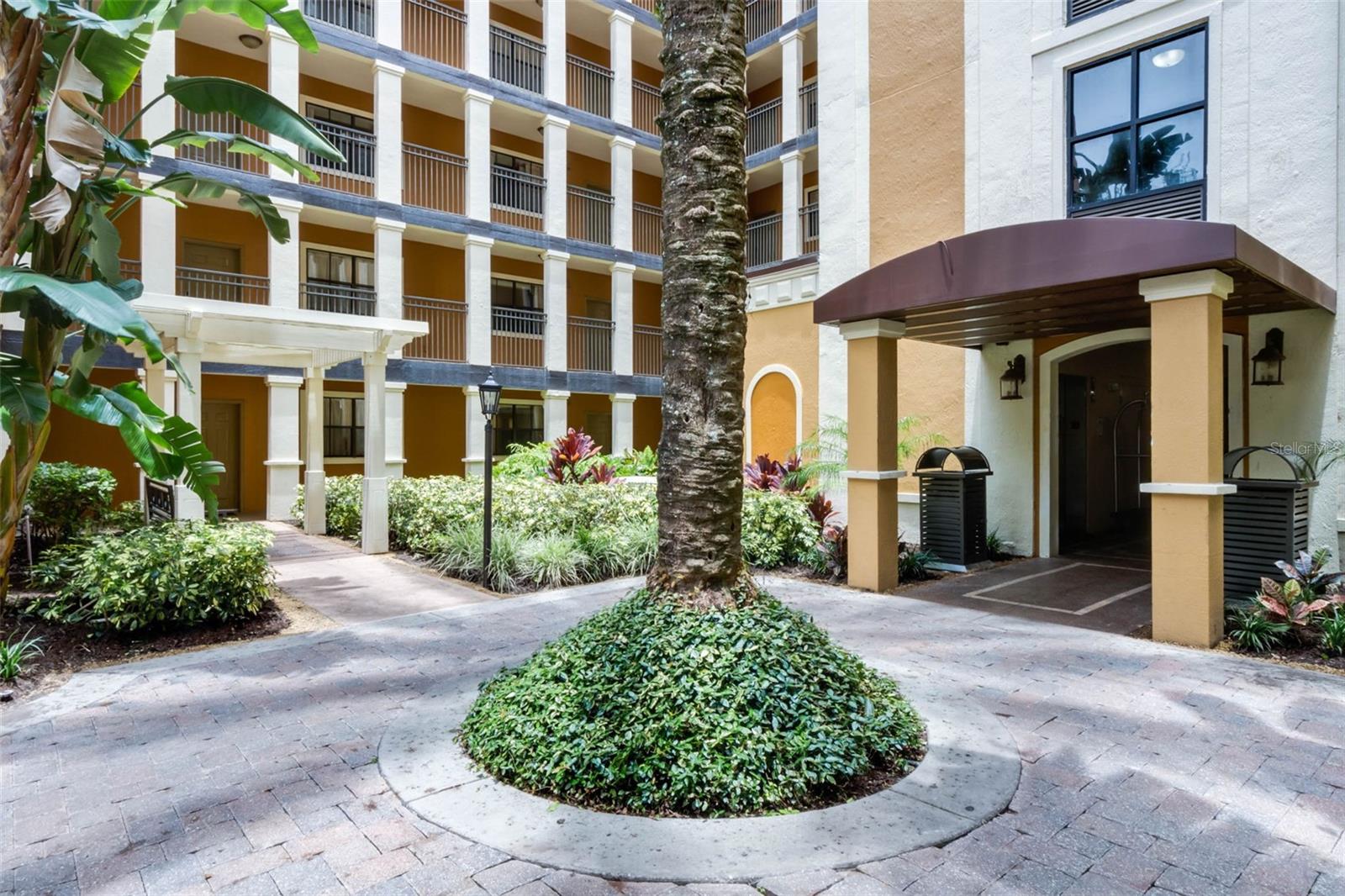 FLORIDAYS RESORT - Residential