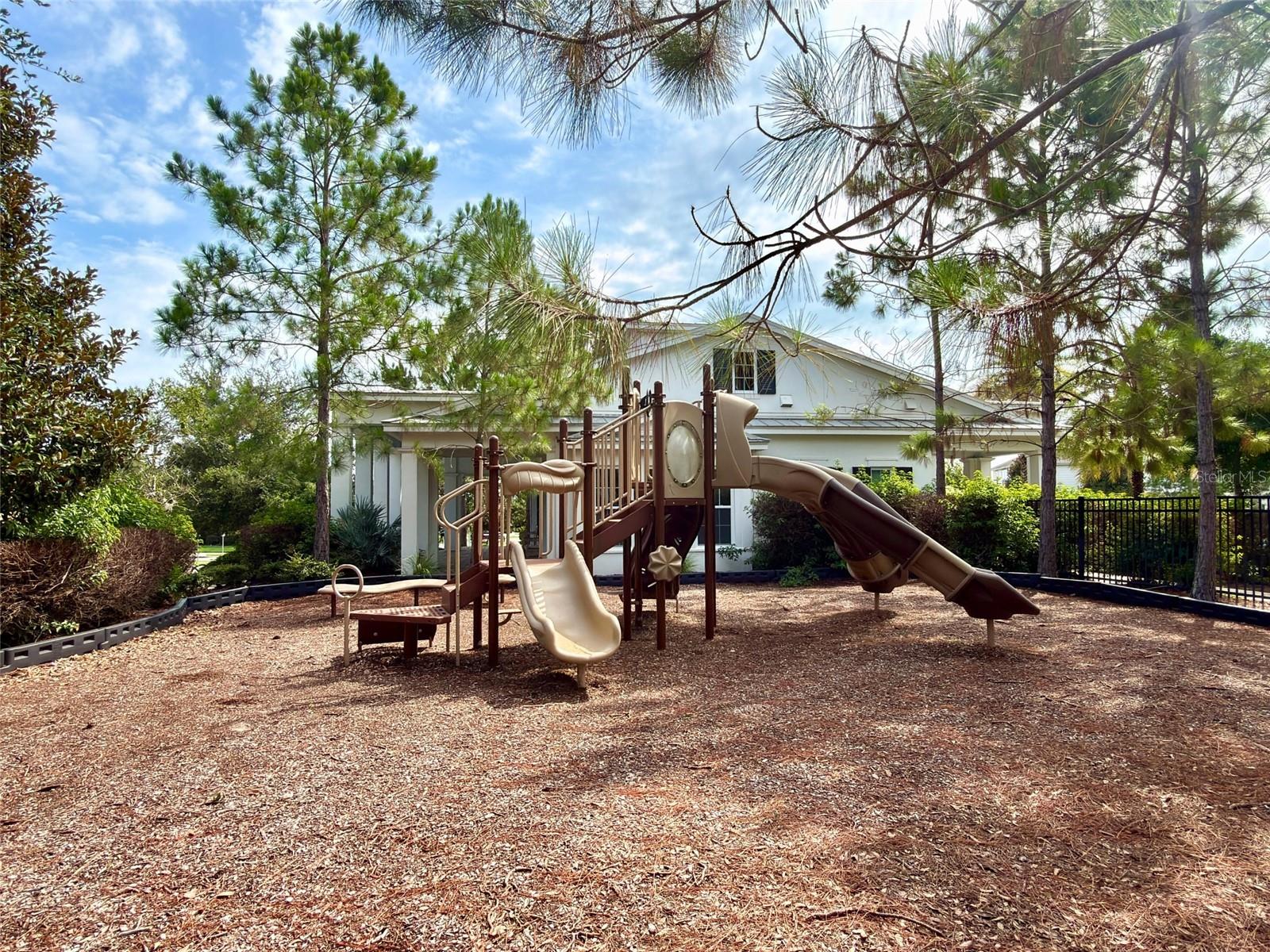 HAMLIN RESERVE - Residential Lease