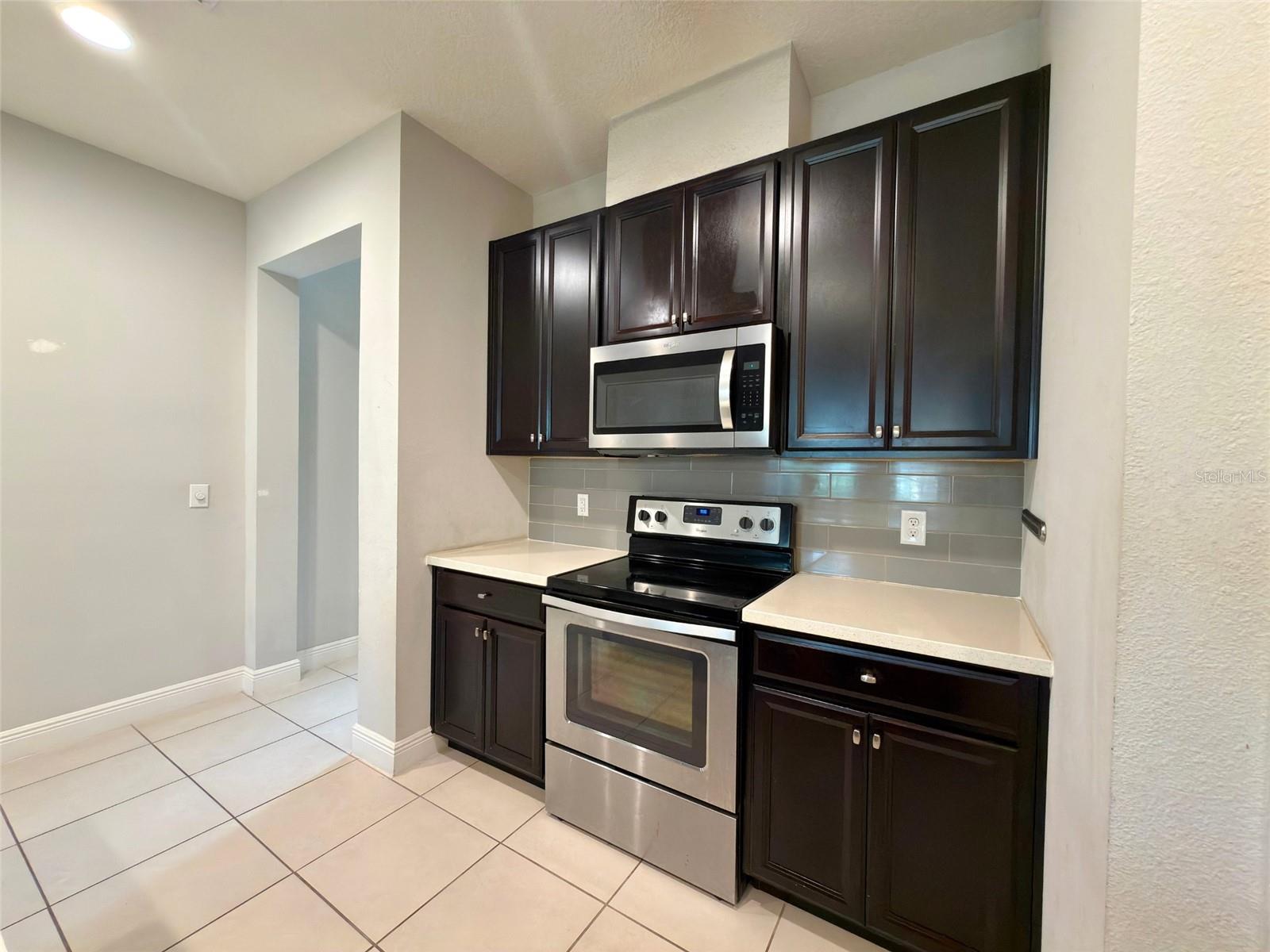 HAMLIN RESERVE - Residential Lease