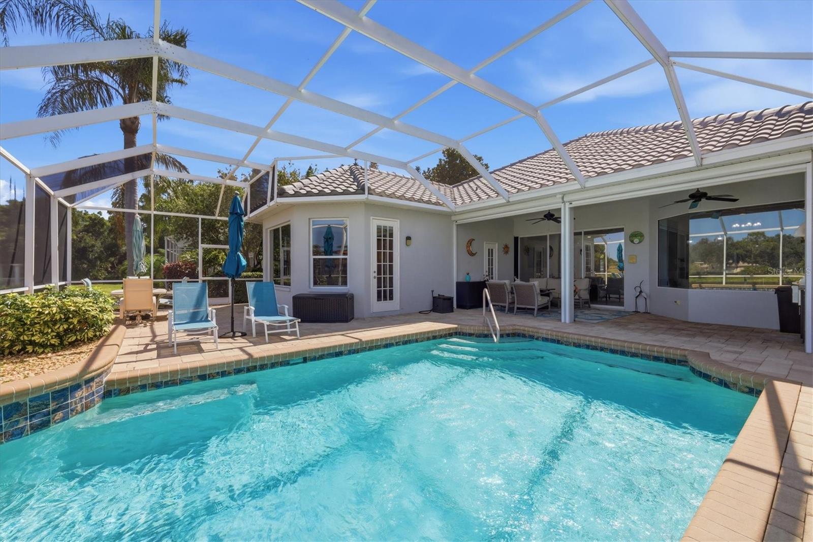 UNIVERSITY PARK COUNTRY CLUB - Residential