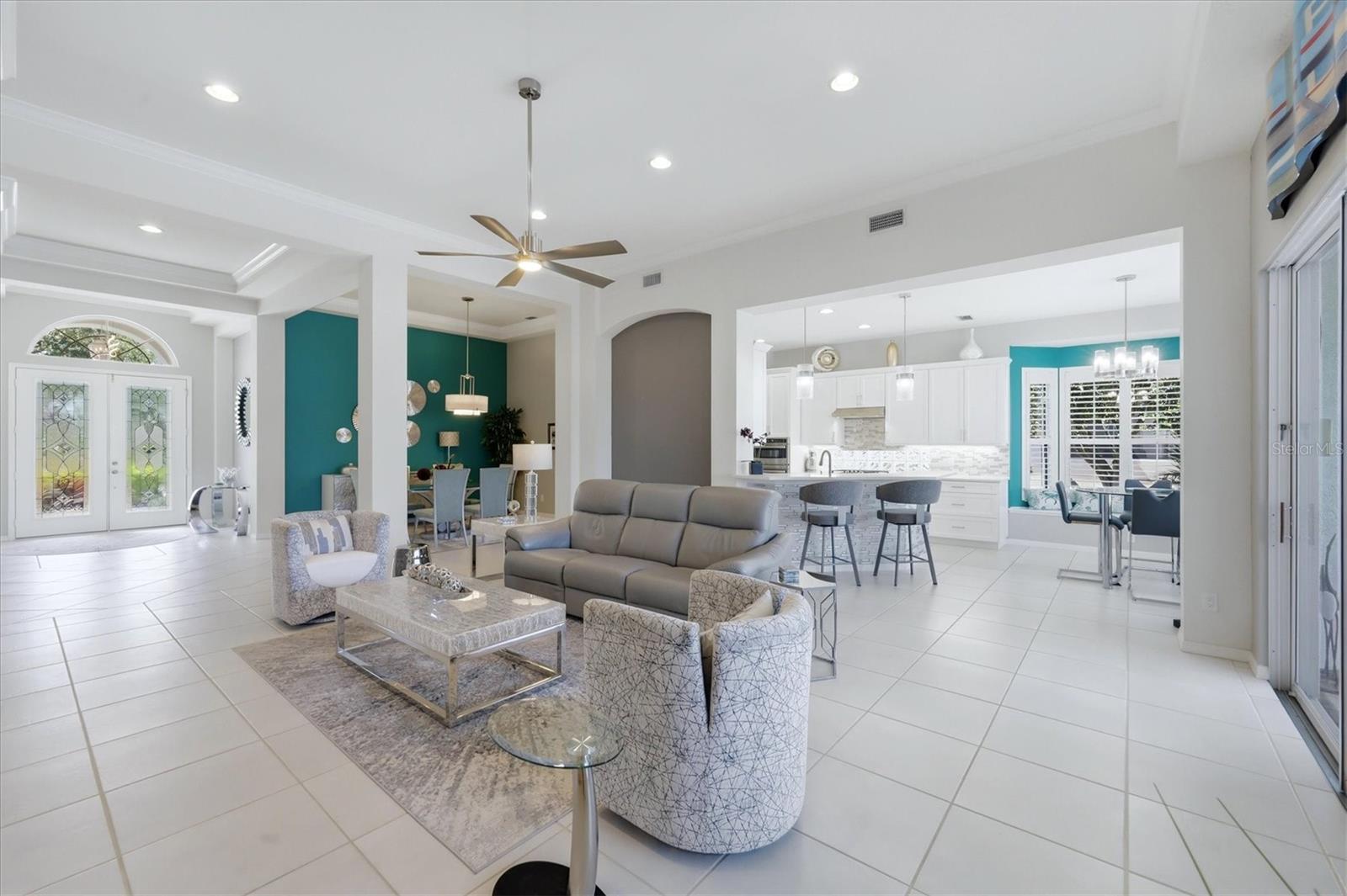 UNIVERSITY PARK COUNTRY CLUB - Residential
