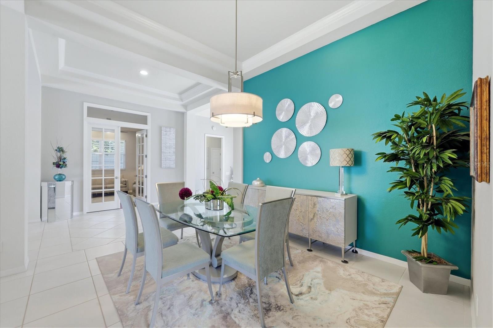 UNIVERSITY PARK COUNTRY CLUB - Residential