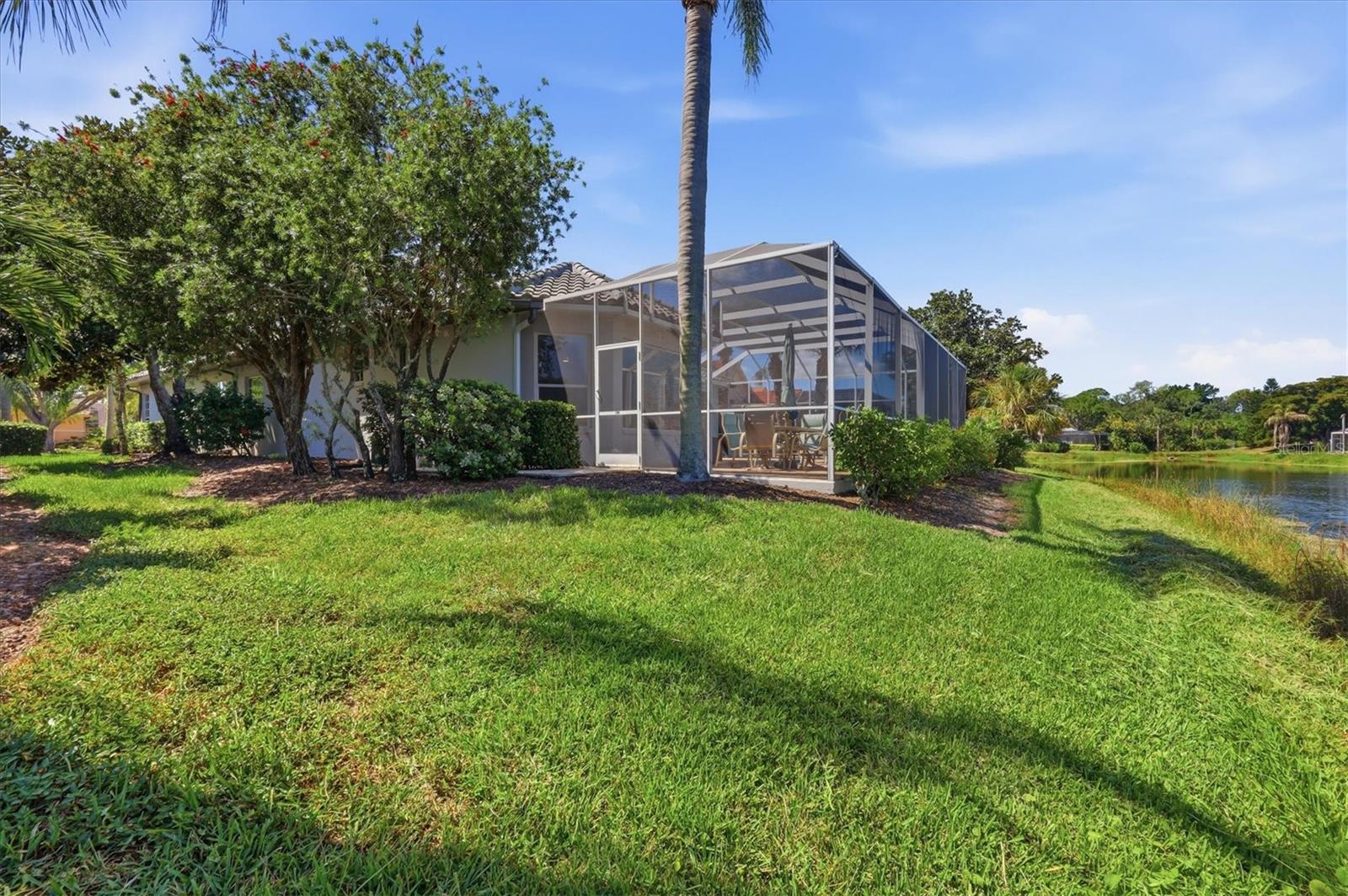 UNIVERSITY PARK COUNTRY CLUB - Residential