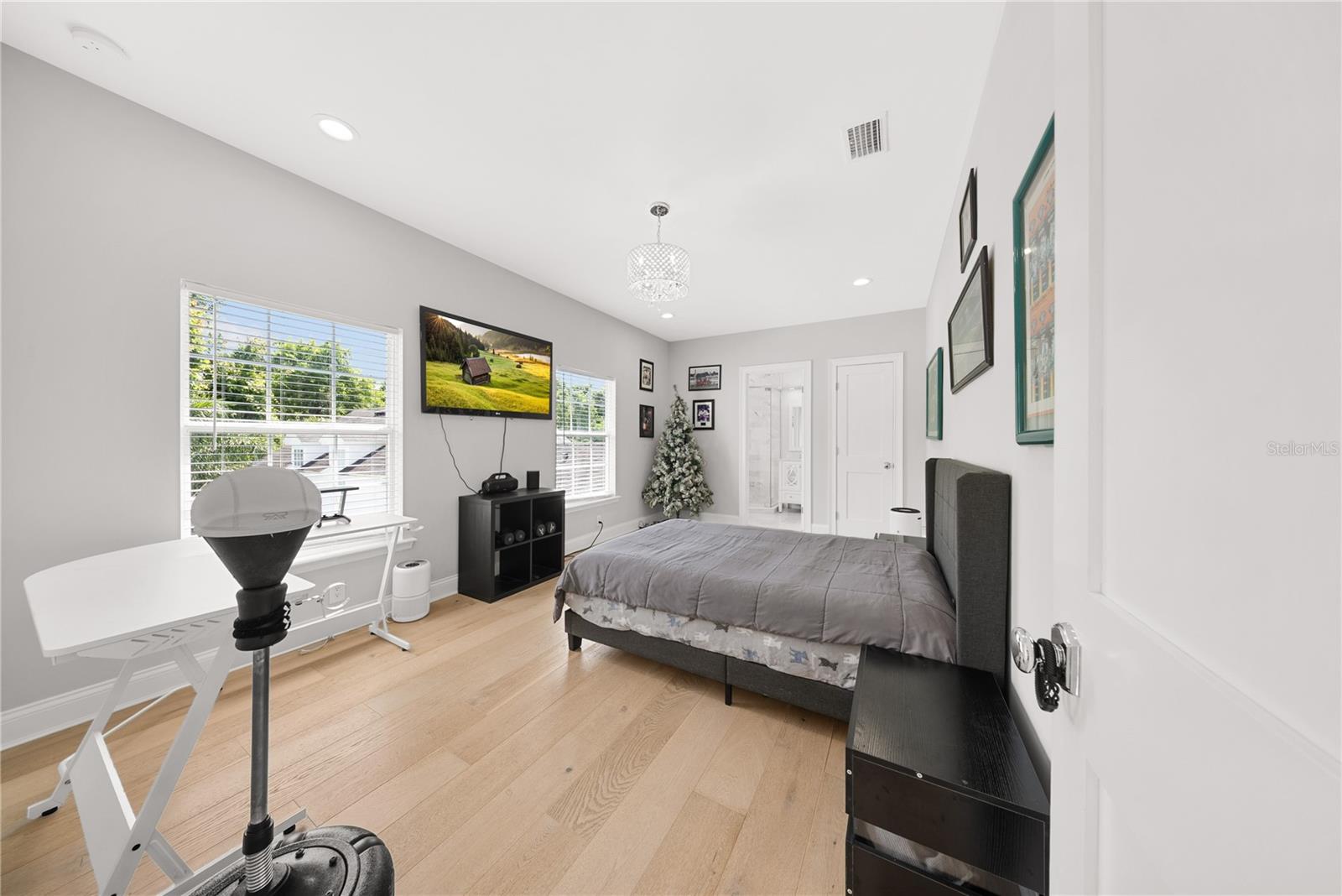 CELEBRATION WEST VILLAGE - Residential