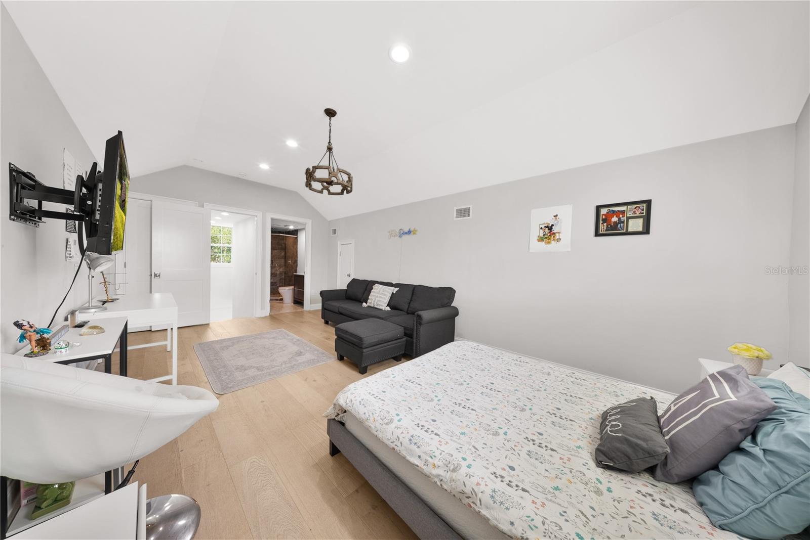 CELEBRATION WEST VILLAGE - Residential