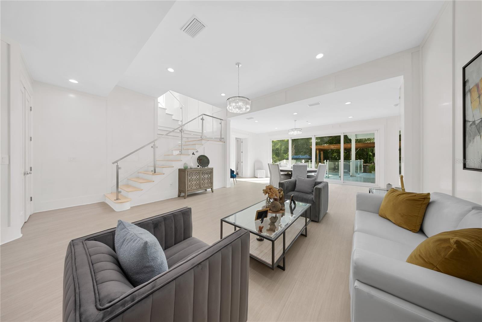 CELEBRATION WEST VILLAGE - Residential