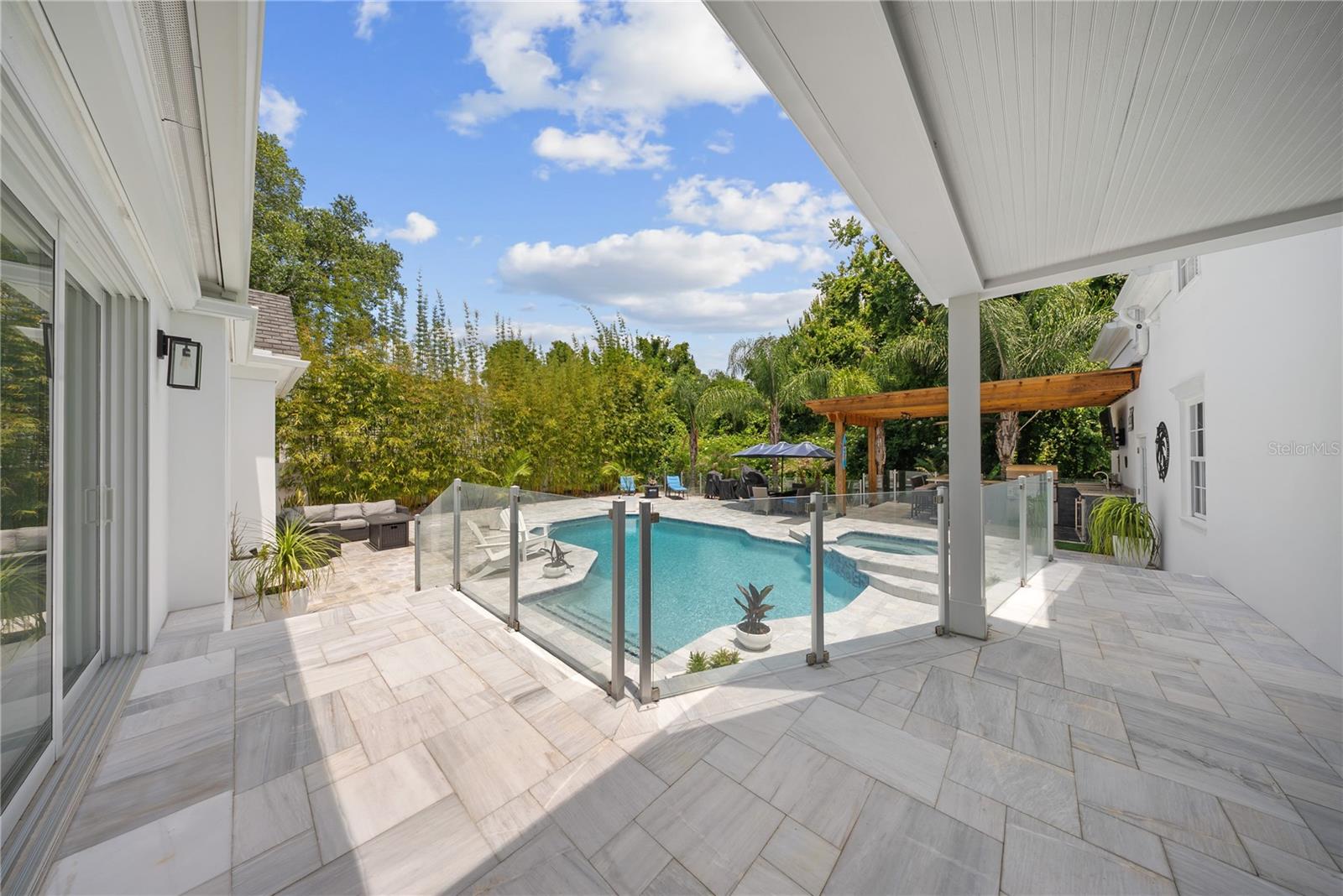CELEBRATION WEST VILLAGE - Residential