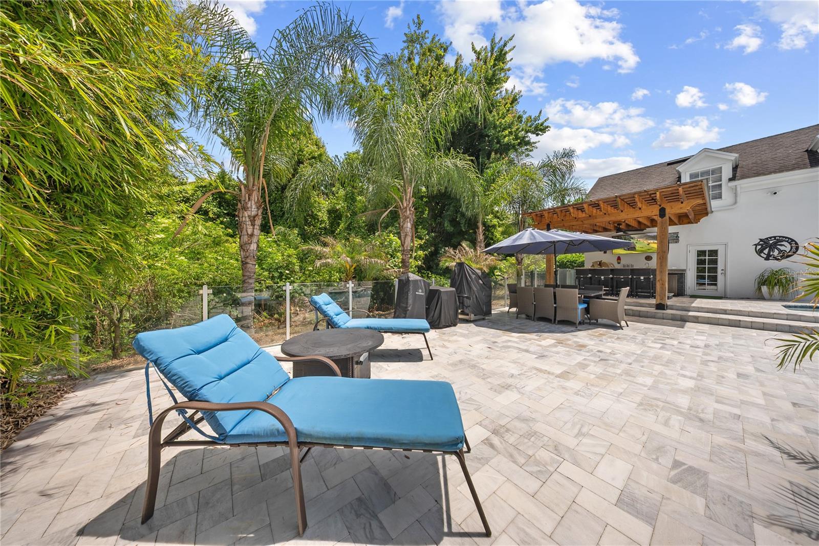 CELEBRATION WEST VILLAGE - Residential