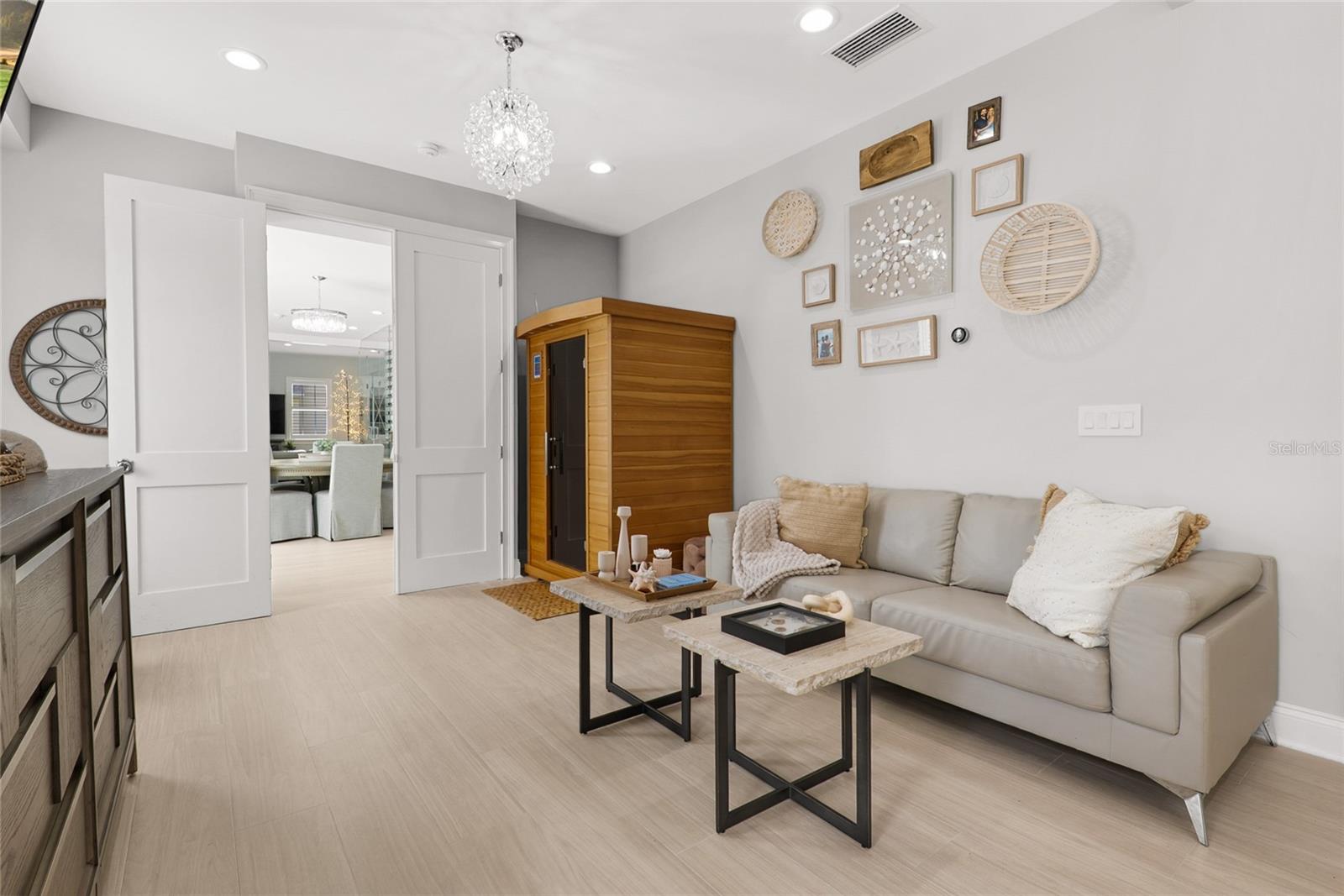 CELEBRATION WEST VILLAGE - Residential