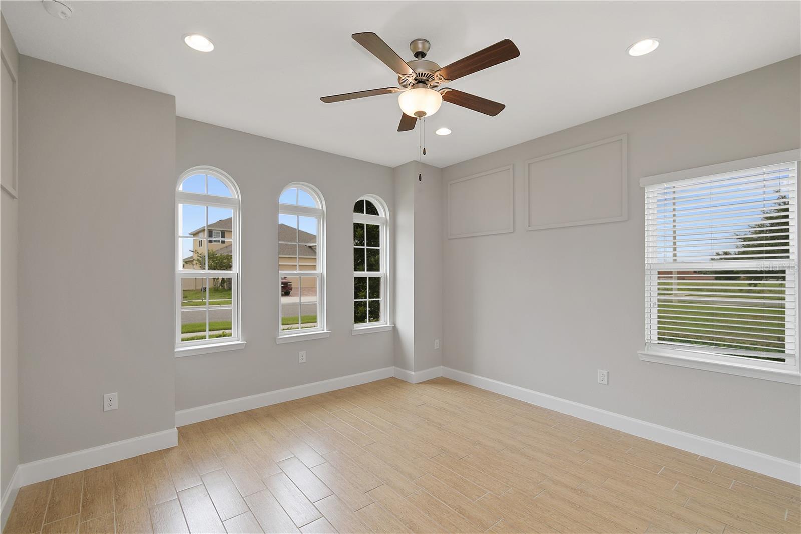 VENEZIA SOUTH - Residential Lease