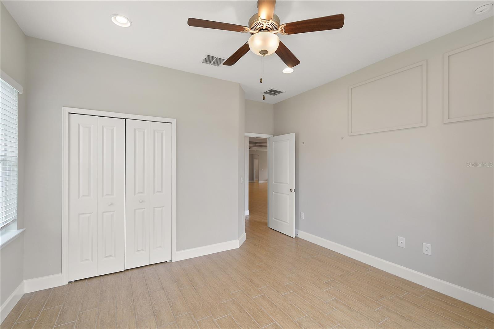 VENEZIA SOUTH - Residential Lease
