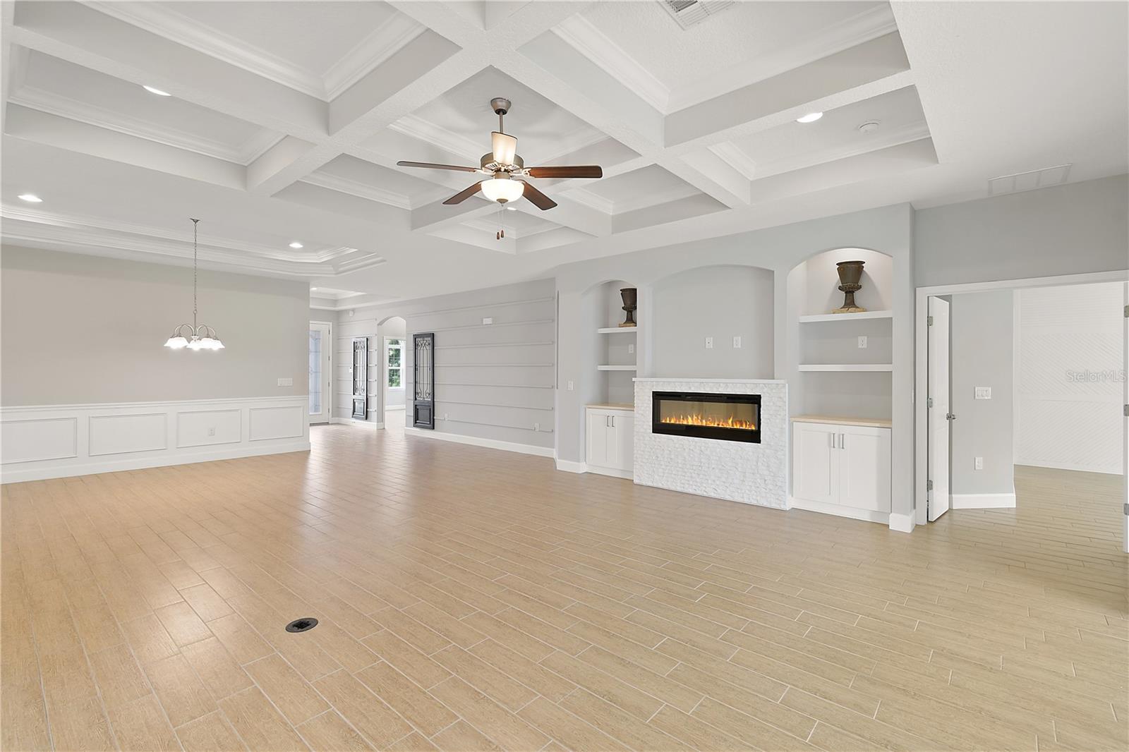 VENEZIA SOUTH - Residential Lease