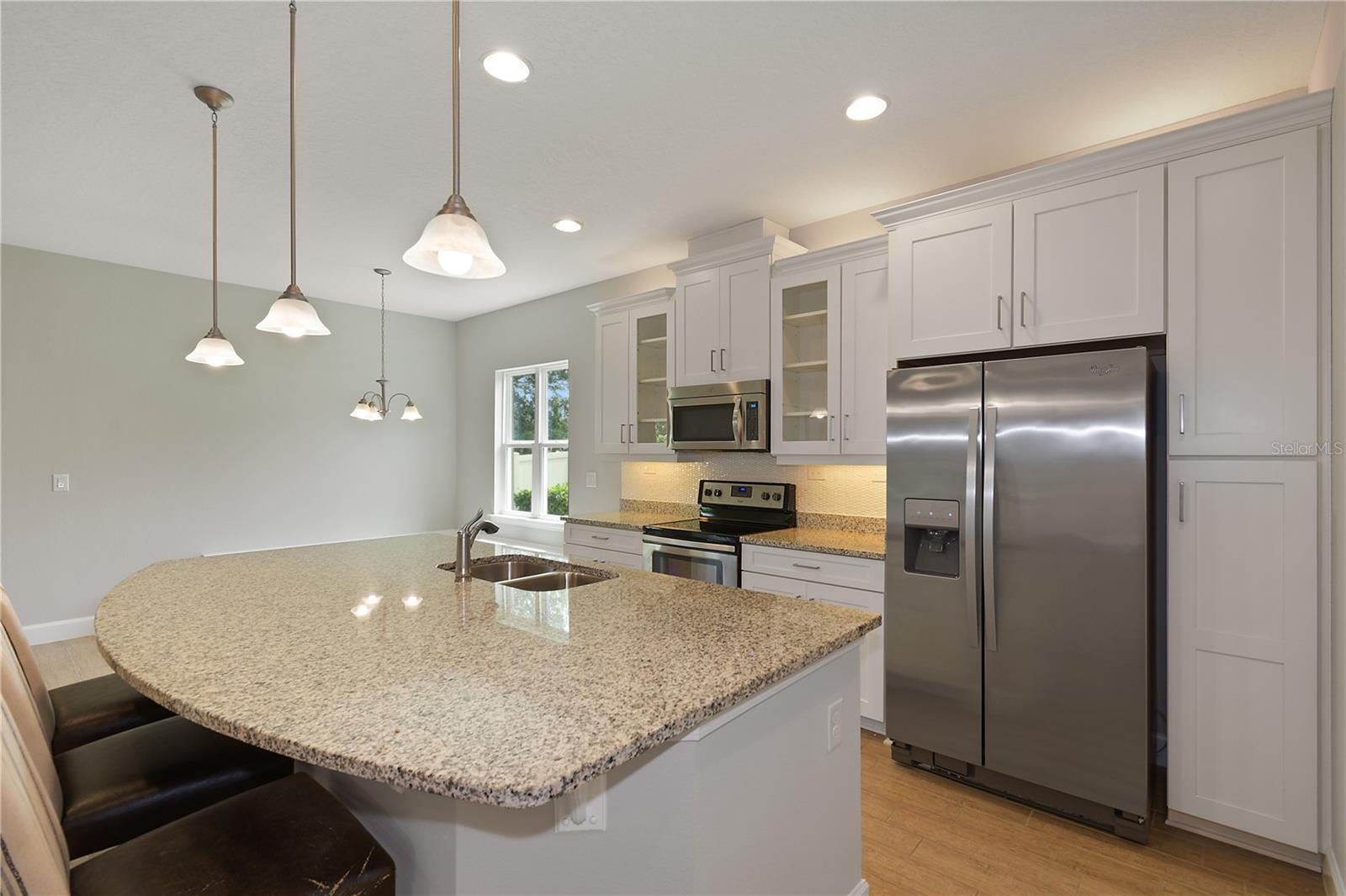 VENEZIA SOUTH - Residential Lease