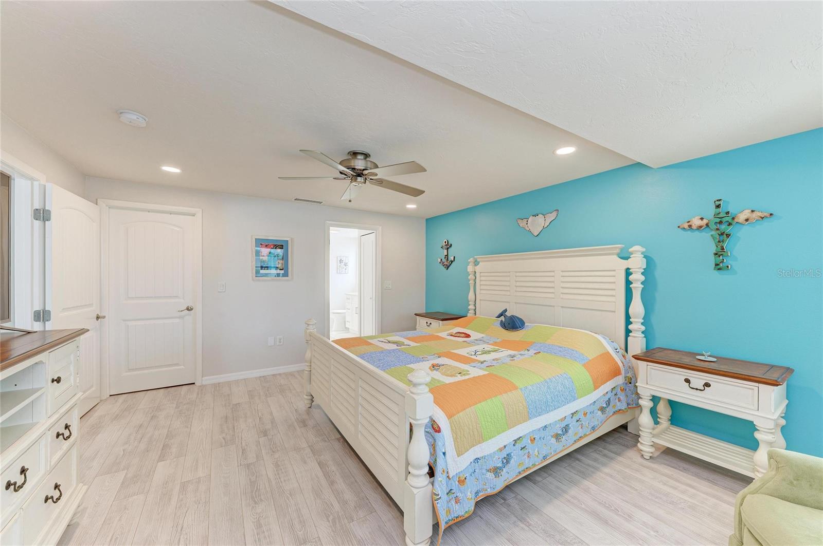 SAN REMO SHORES - Residential