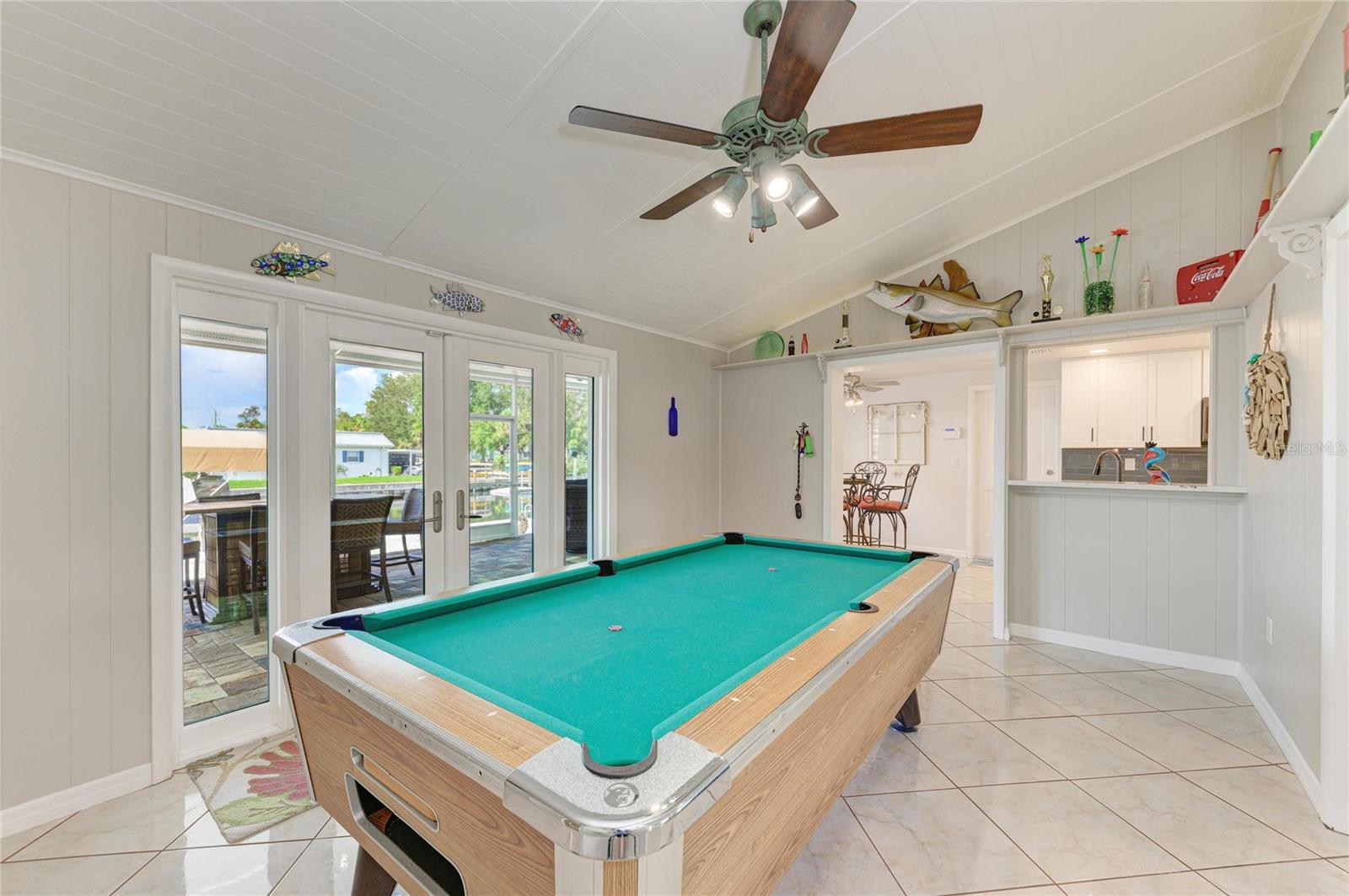 SAN REMO SHORES - Residential
