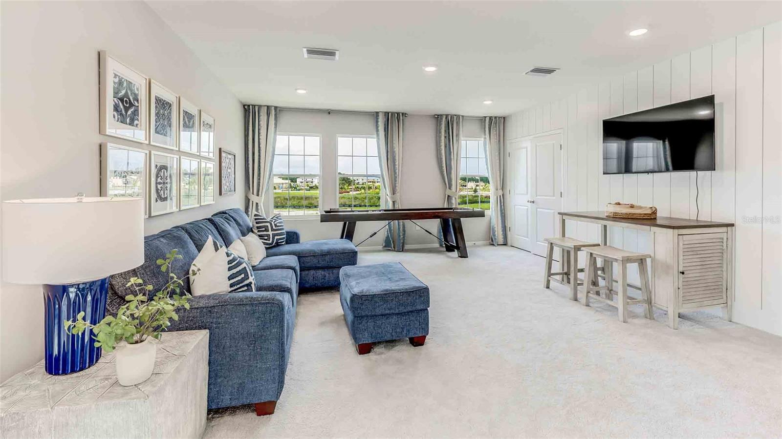 TWO RIVERS - Residential