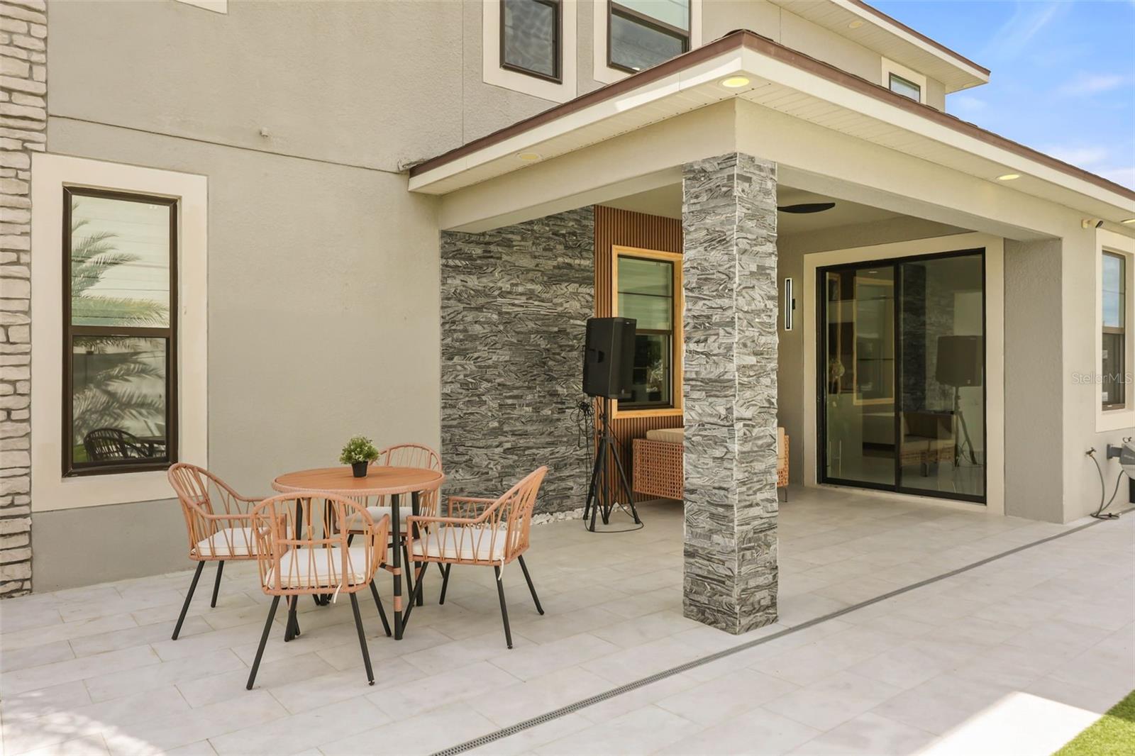 TAPESTRY PH 5 - Residential