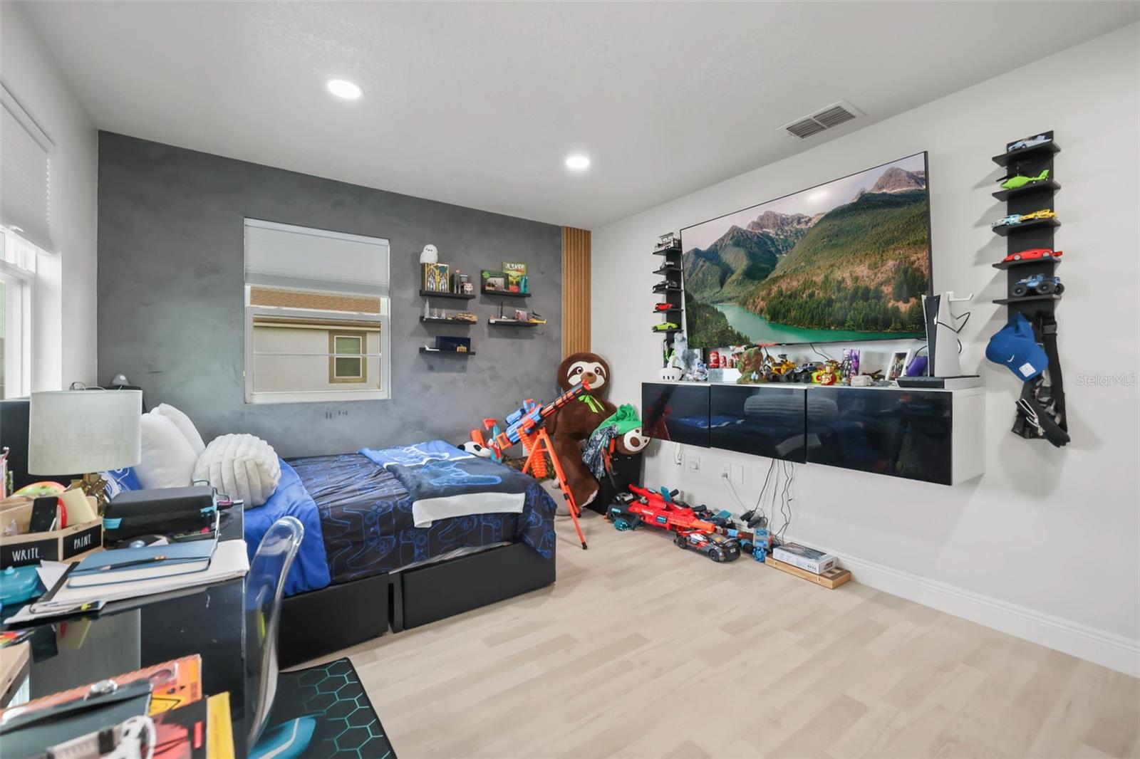 TAPESTRY PH 5 - Residential