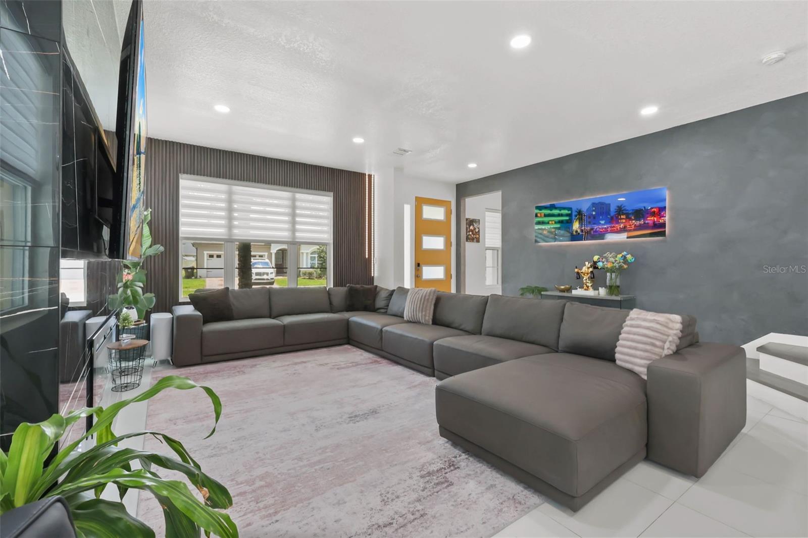TAPESTRY PH 5 - Residential