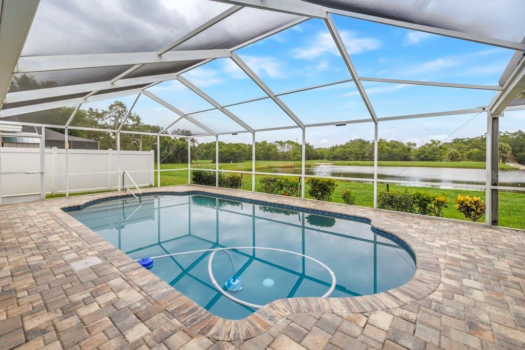 COLLEGE HILL ESTATES - Residential