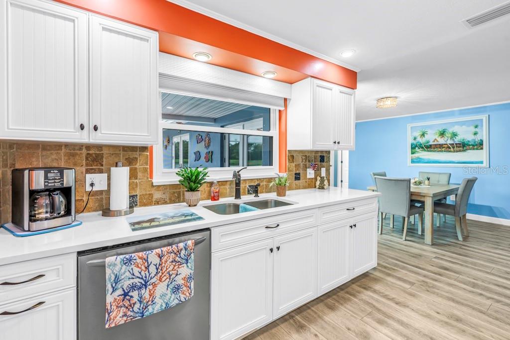 COLLEGE HILL ESTATES - Residential