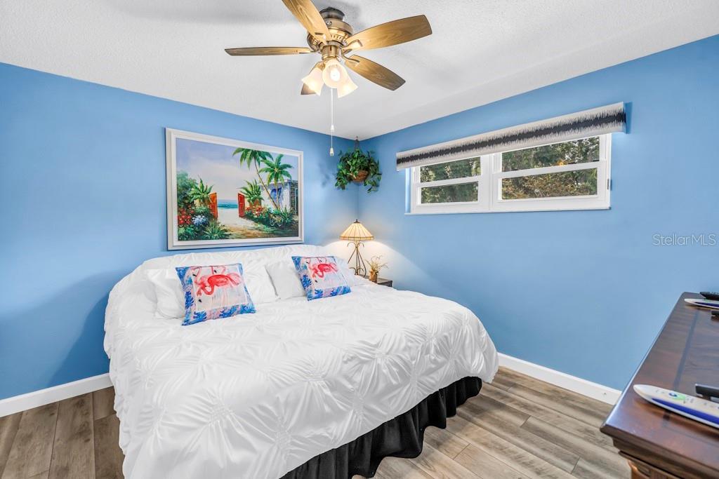 COLLEGE HILL ESTATES - Residential