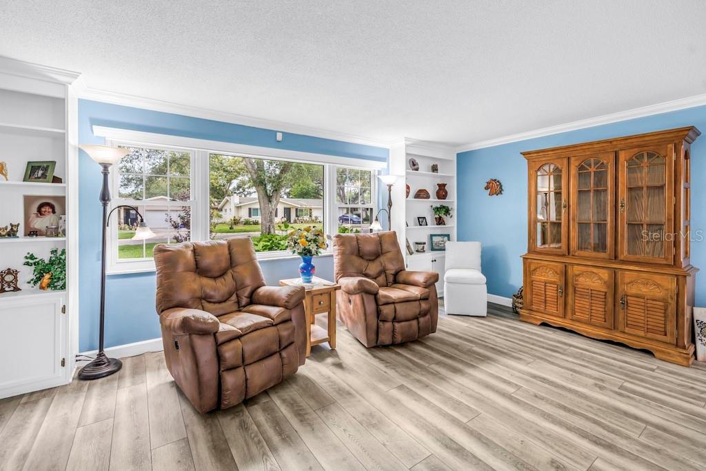 COLLEGE HILL ESTATES - Residential
