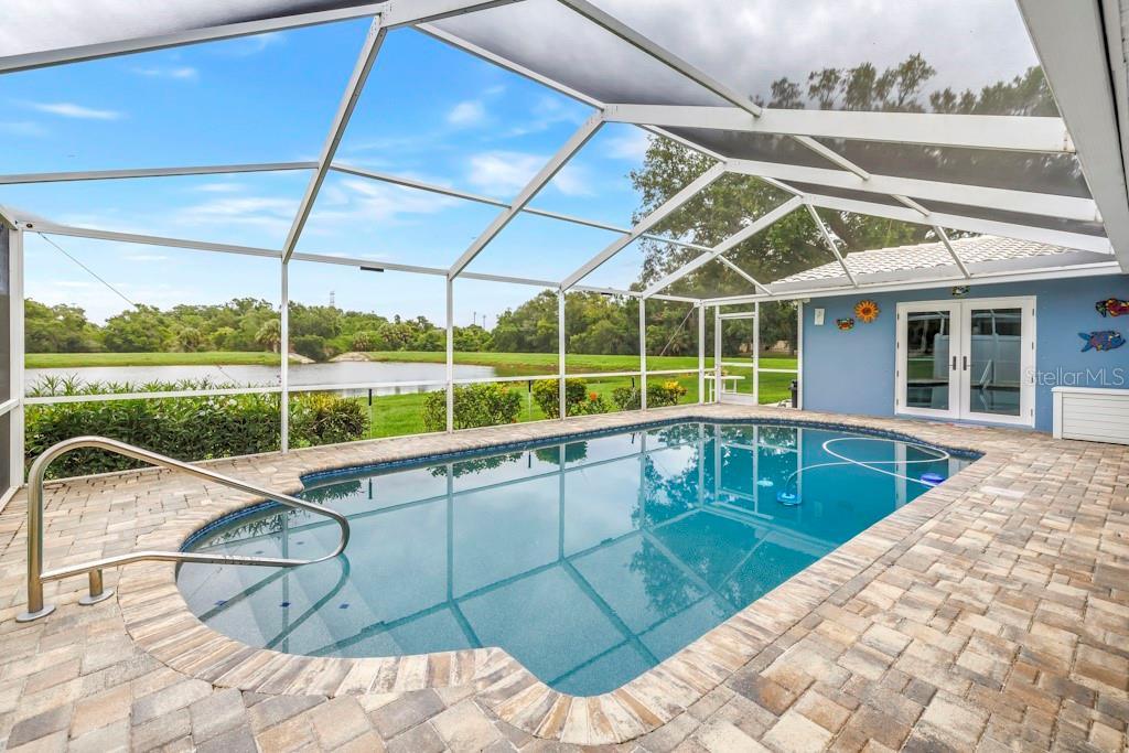 COLLEGE HILL ESTATES - Residential