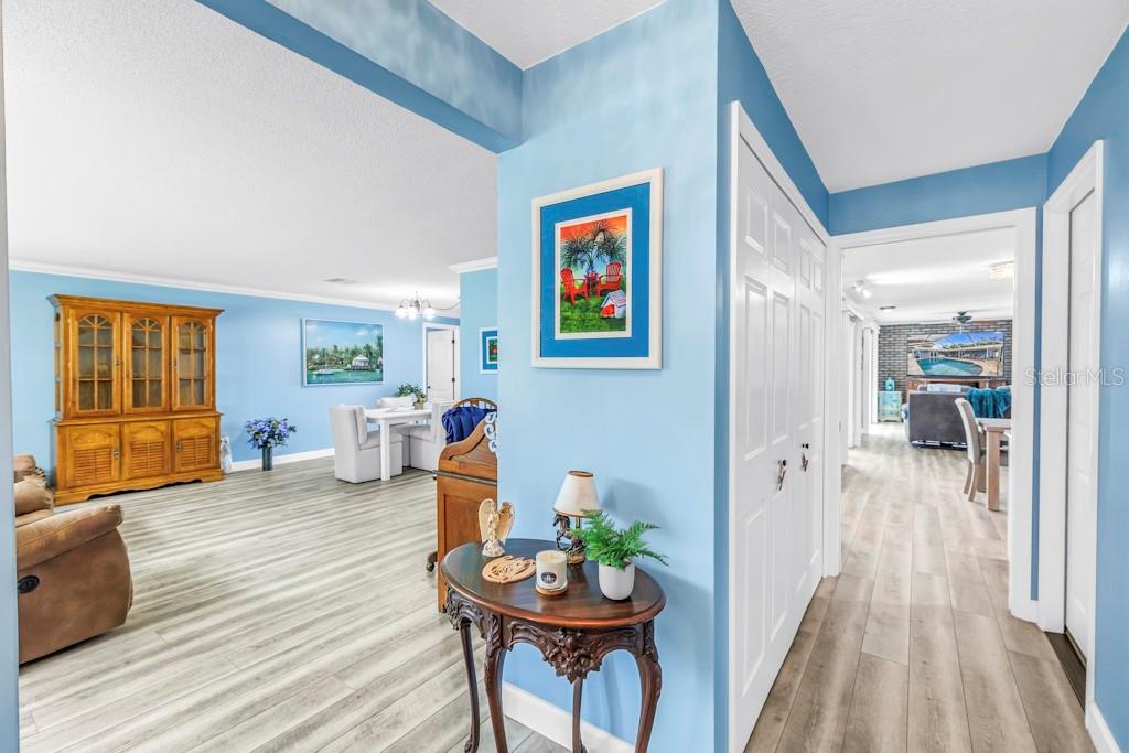 COLLEGE HILL ESTATES - Residential