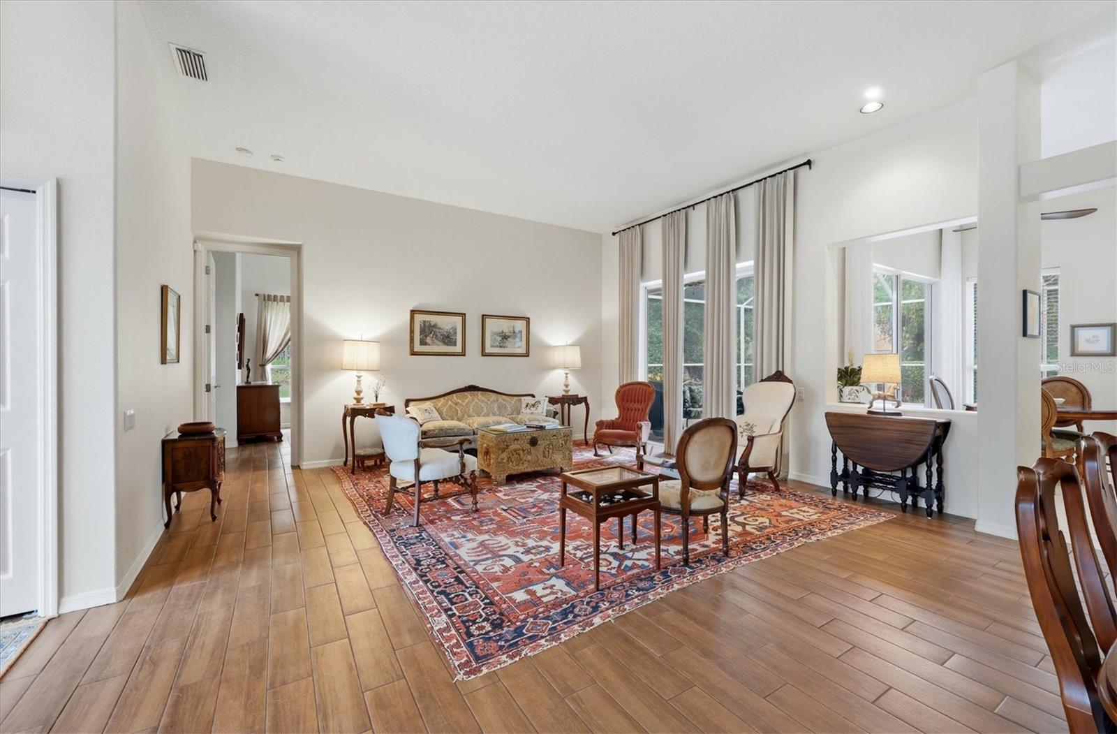 PARK ESTATES - Residential