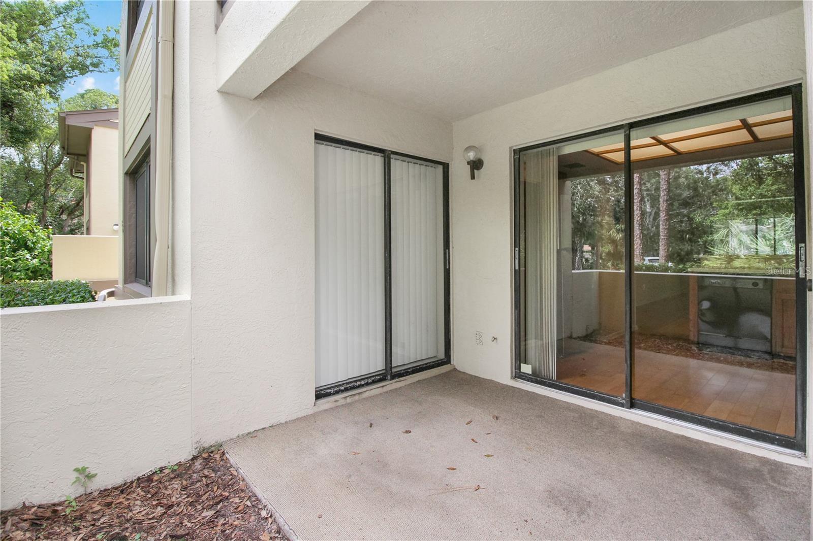 EAST LAKE WOODLANDS WOODLAKE RUN - Residential Lease