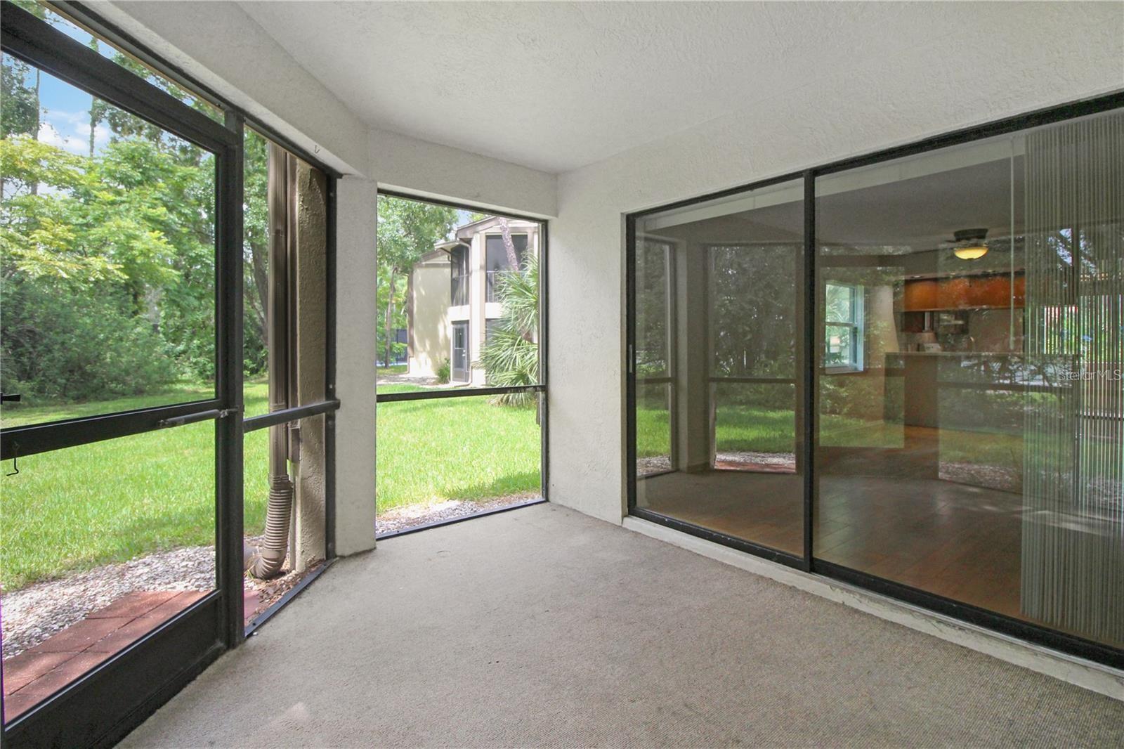 EAST LAKE WOODLANDS WOODLAKE RUN - Residential Lease