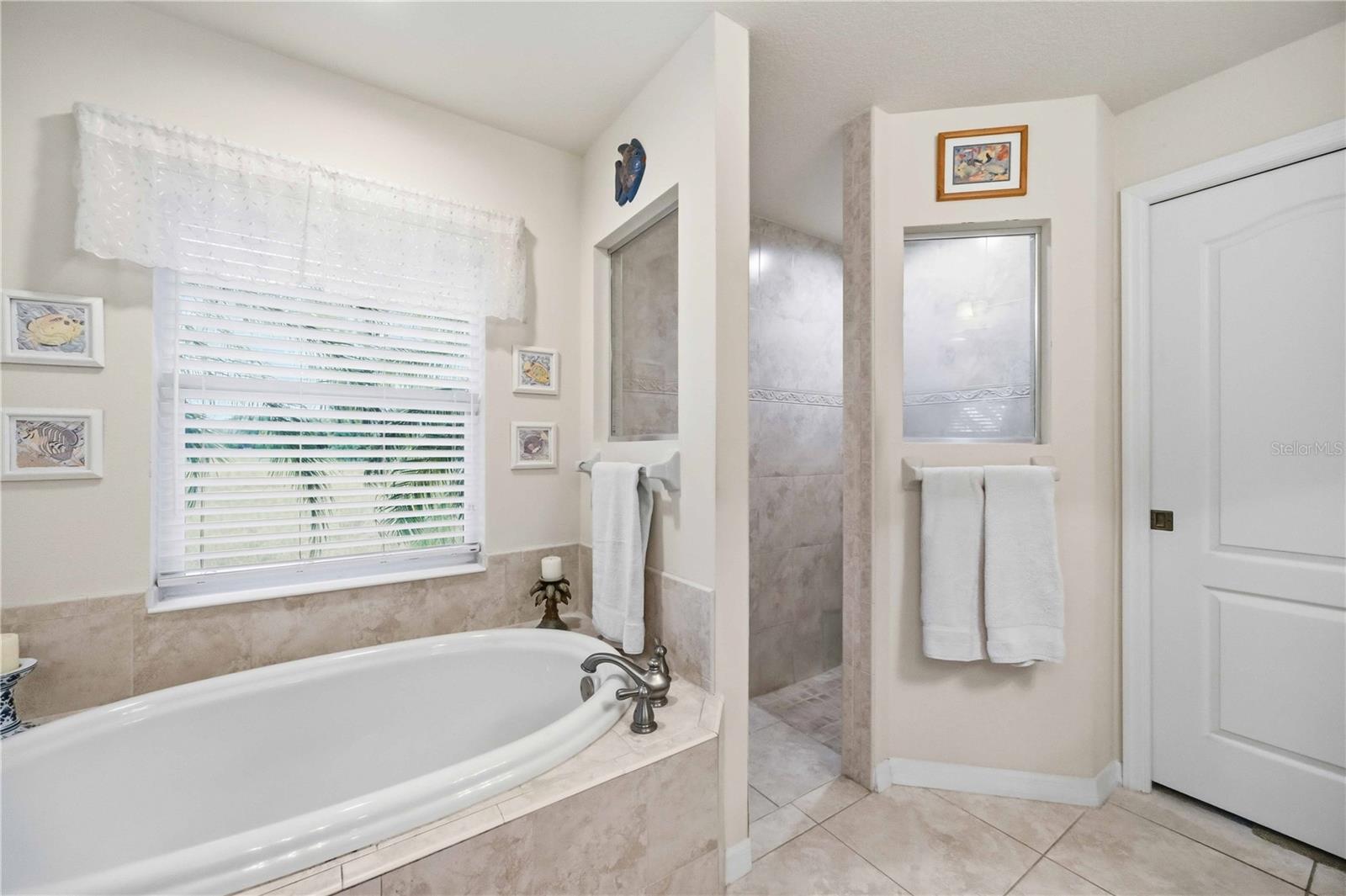 ROTONDA WEST BROADMOOR - Residential