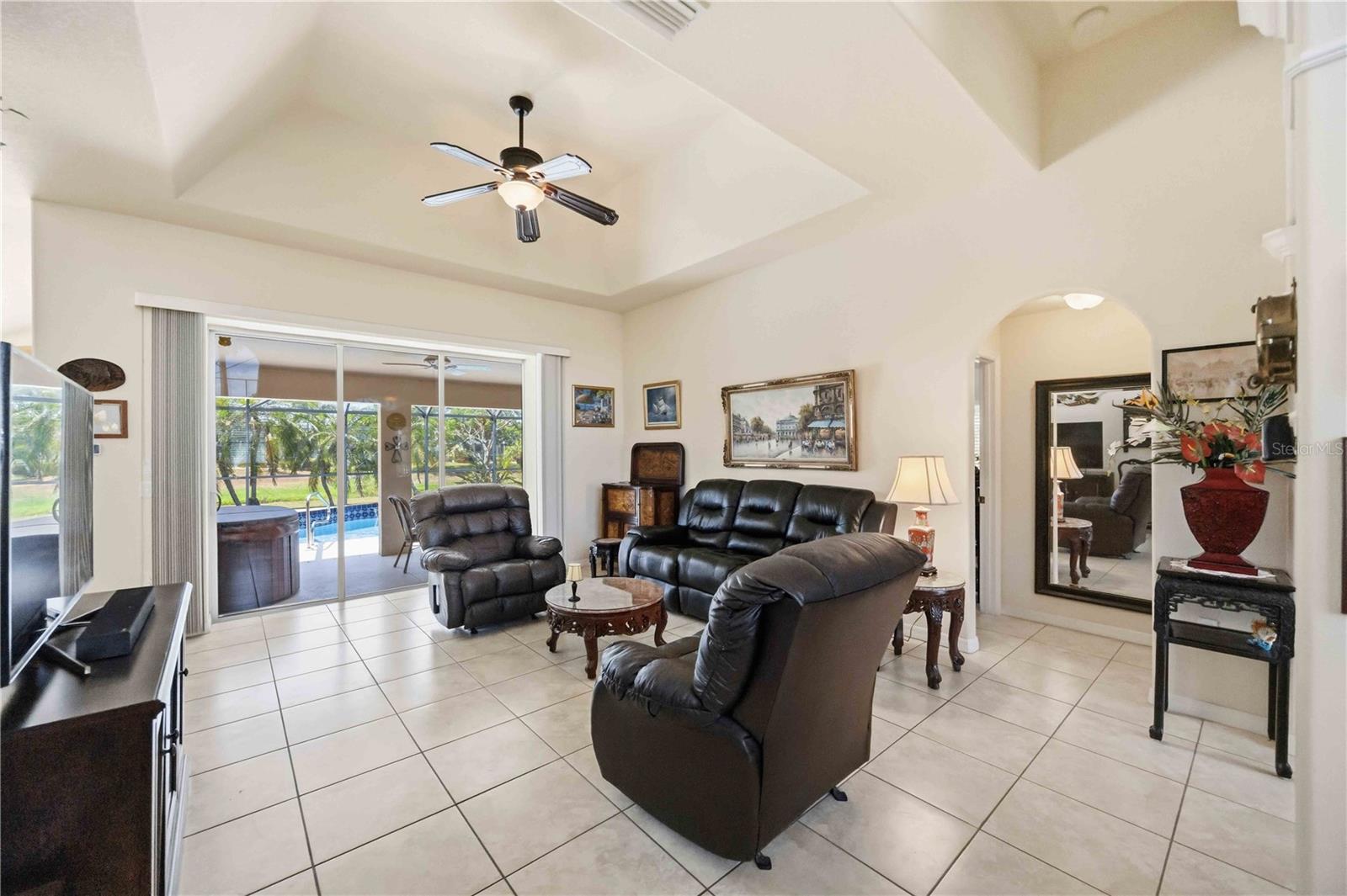 ROTONDA WEST BROADMOOR - Residential