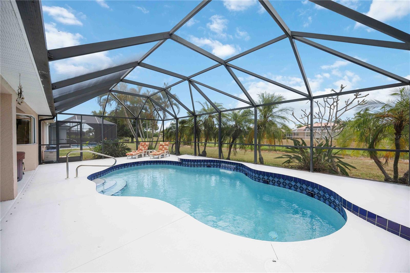 ROTONDA WEST BROADMOOR - Residential
